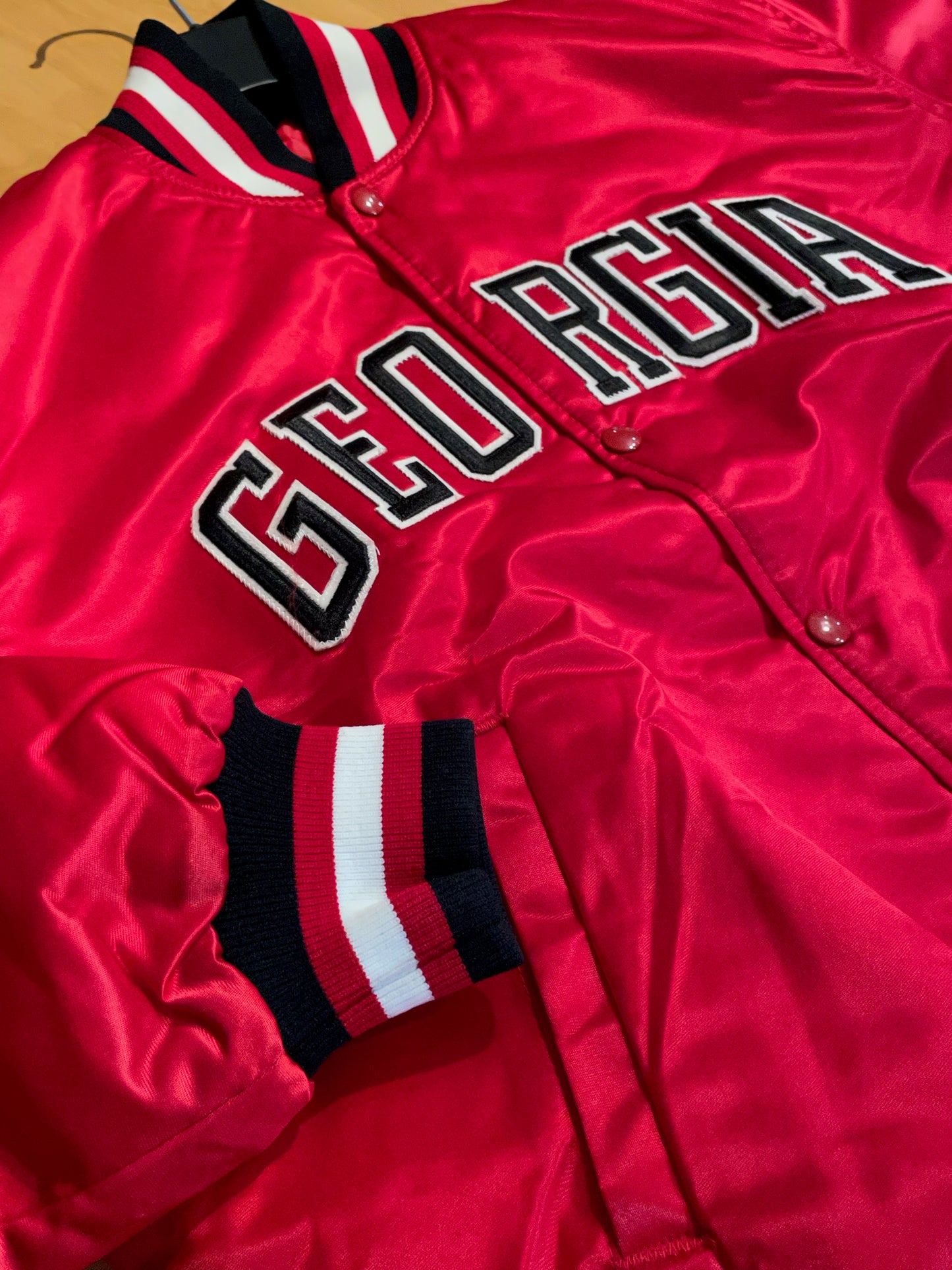 VINTAGE STARTER GEORGIA BULLDOGS NCAA SATIN JACKET SZ: M