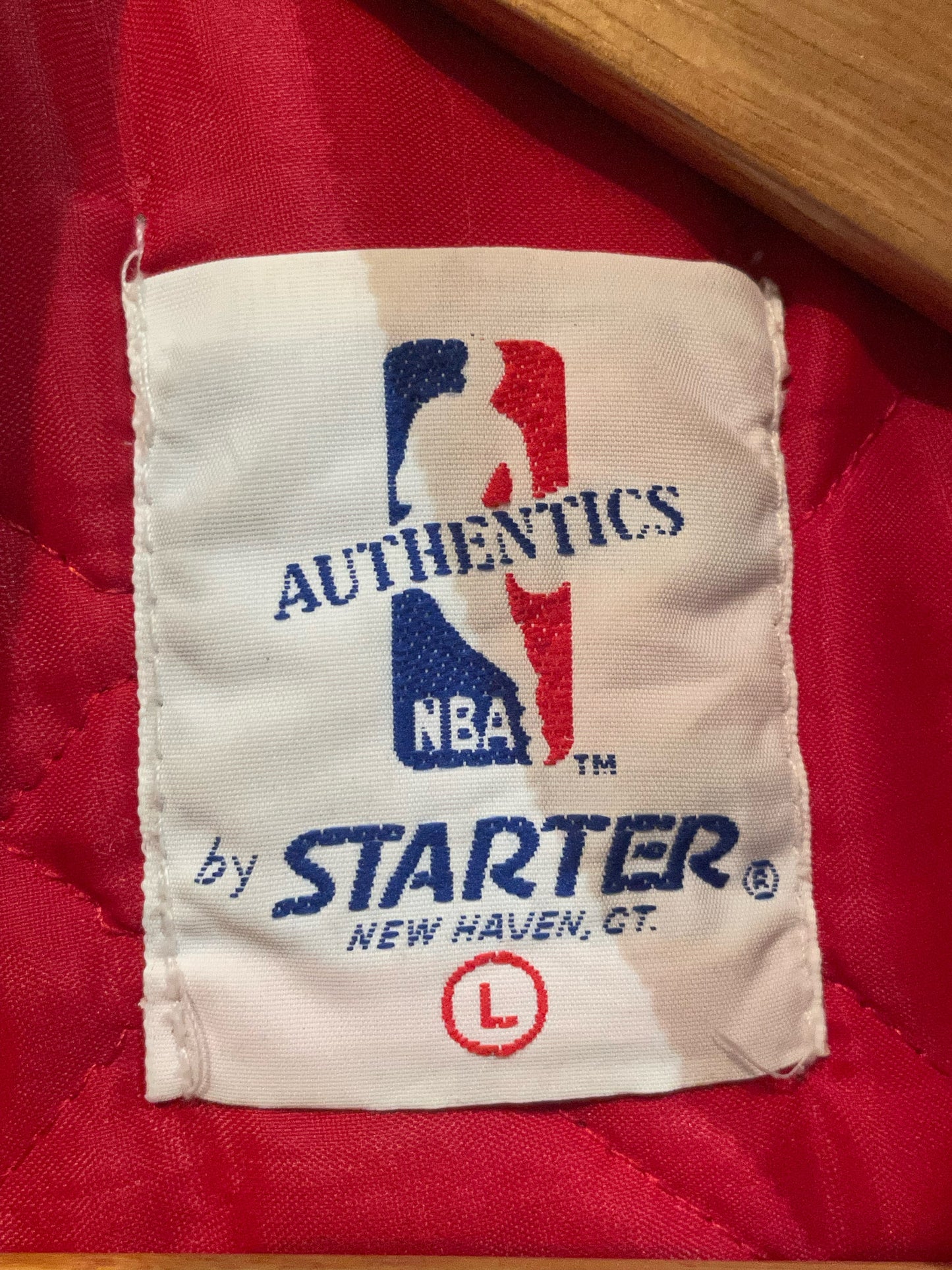 VINTAGE STARTER CHICAGO BULLS NBA SATIN JACKET SZ: L