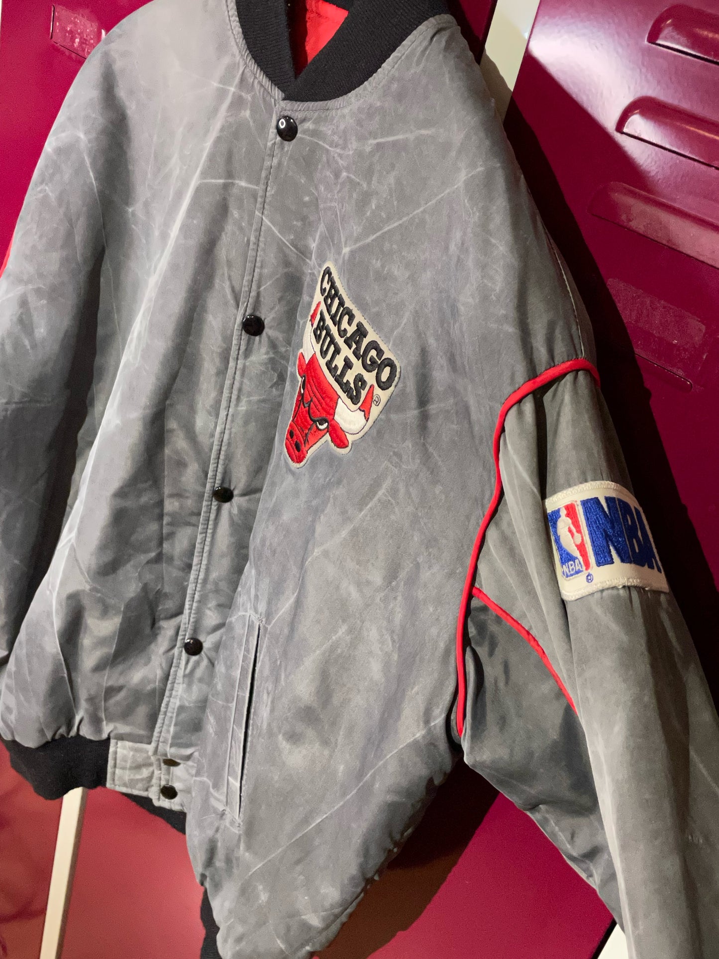 VINTAGE STARTER CHICAGO BULLS NBA JACKET SZ: L
