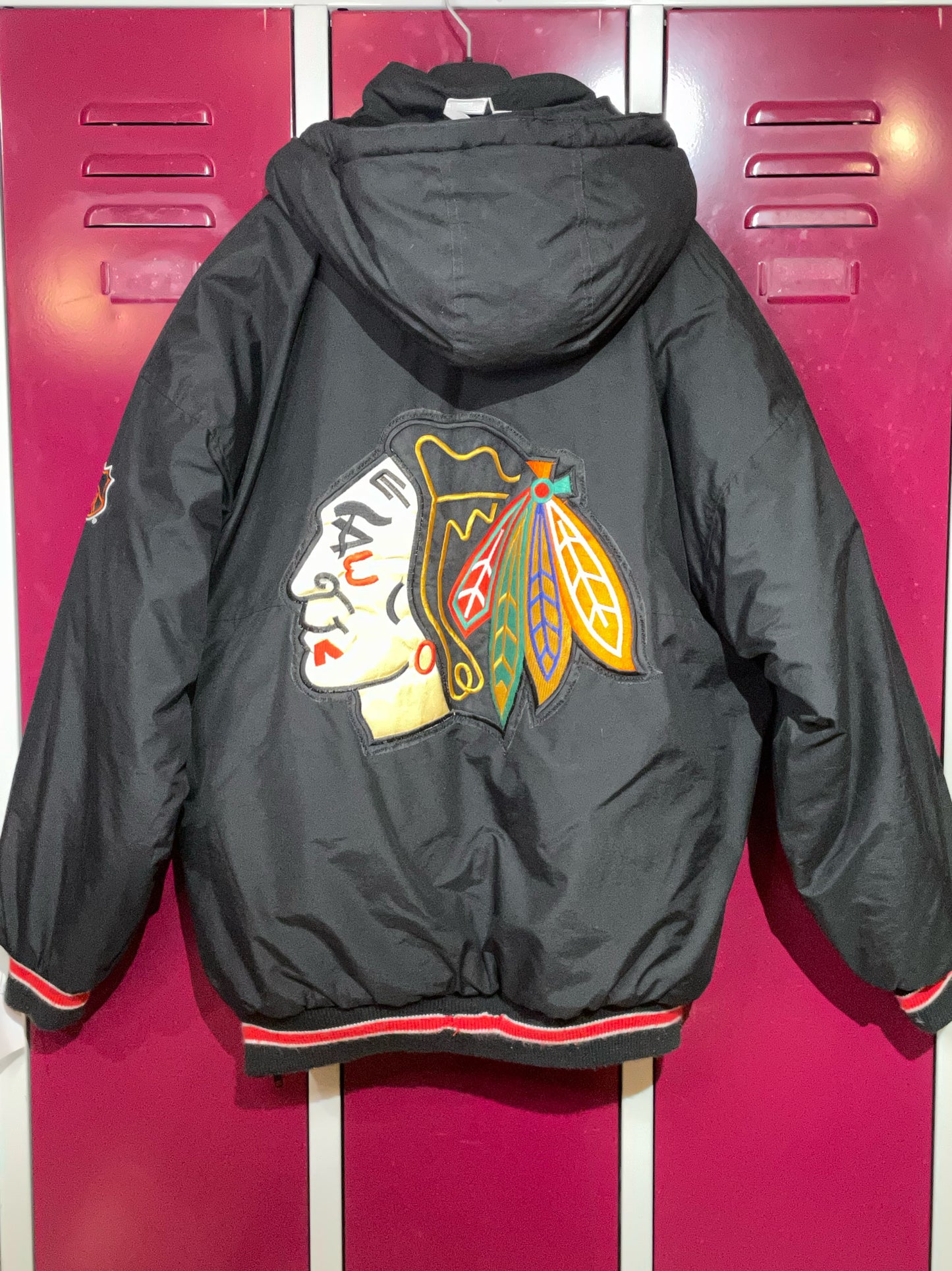 VINTAGE STARTER CHICAGO BLACKHAWKS NHL PUFFER JACKET SZ: XL