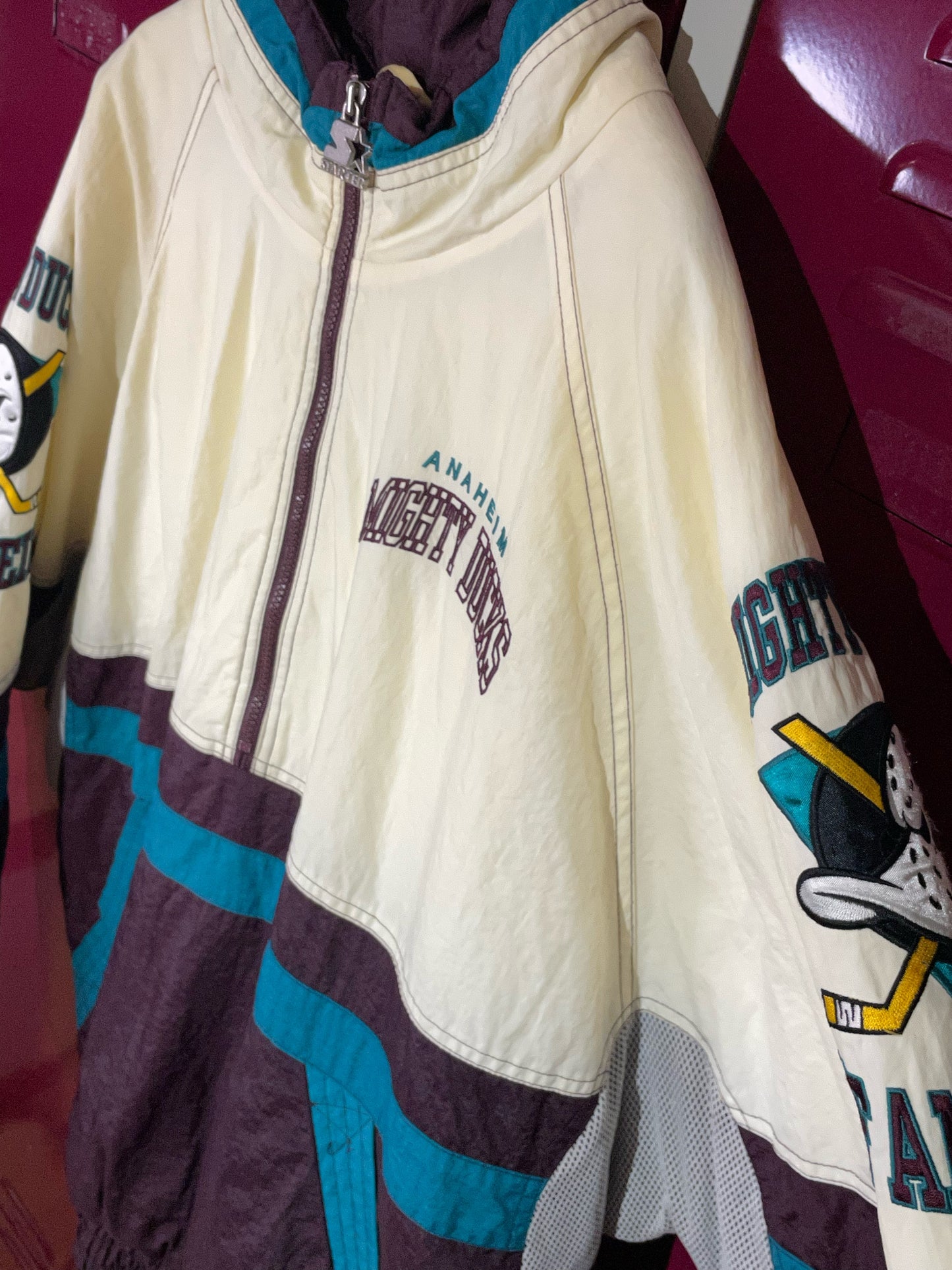 VINTAGE STARTER MIGHTY DUCKS NHL HALF ZIP JACKET SZ: XL