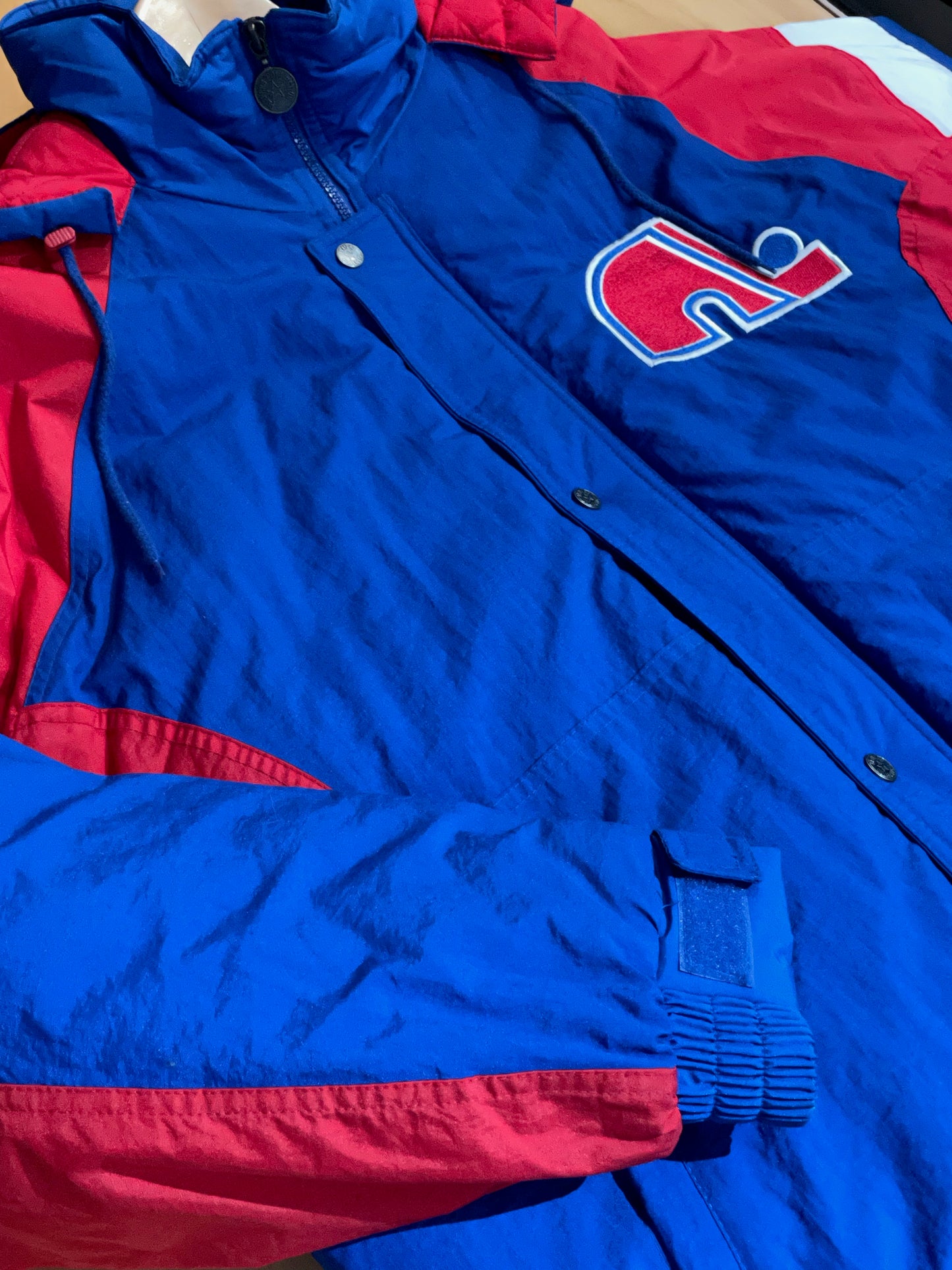 VINTAGE PLAYERS COLLECTION QUEBEC NORDIQUES PUFFER JACKET SZ: L