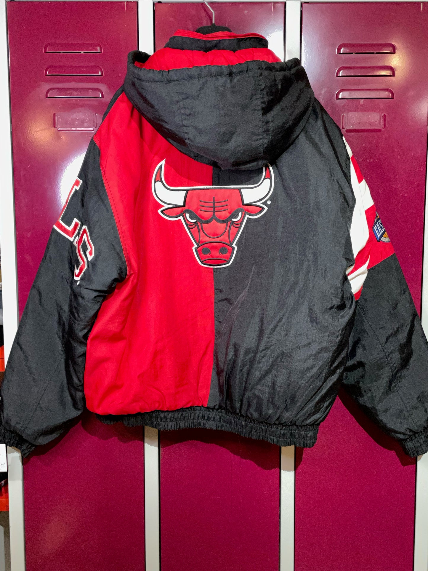 VINTAGE STARTER CHICAGO BULLS NBA FULL ZIP PUFFER JACKET SZ: L