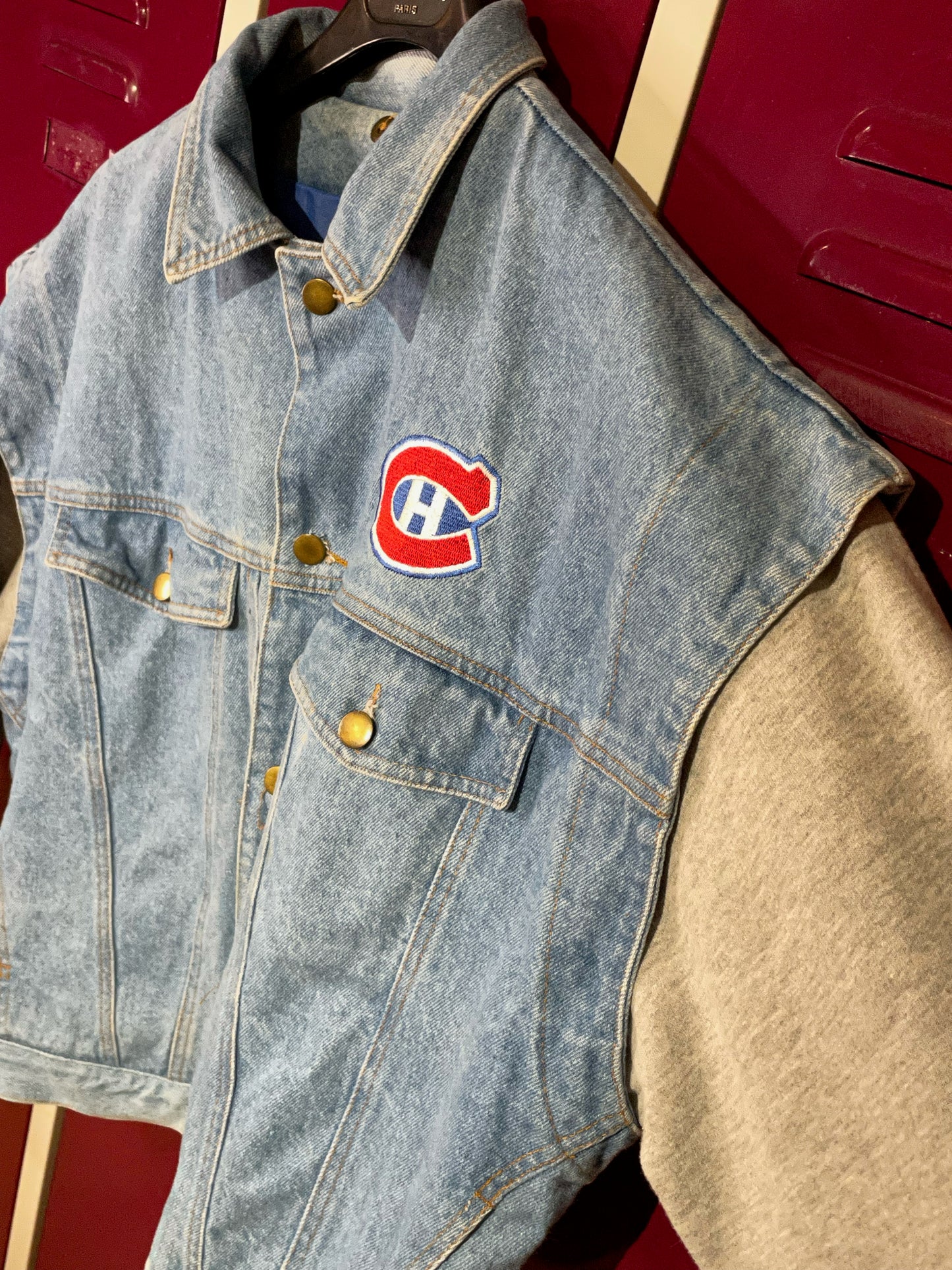 VINTAGE STREET LEGENDS MONTREAL CANADIANS REMOVABLE SLEEVES DENIM JACKET SZ: M