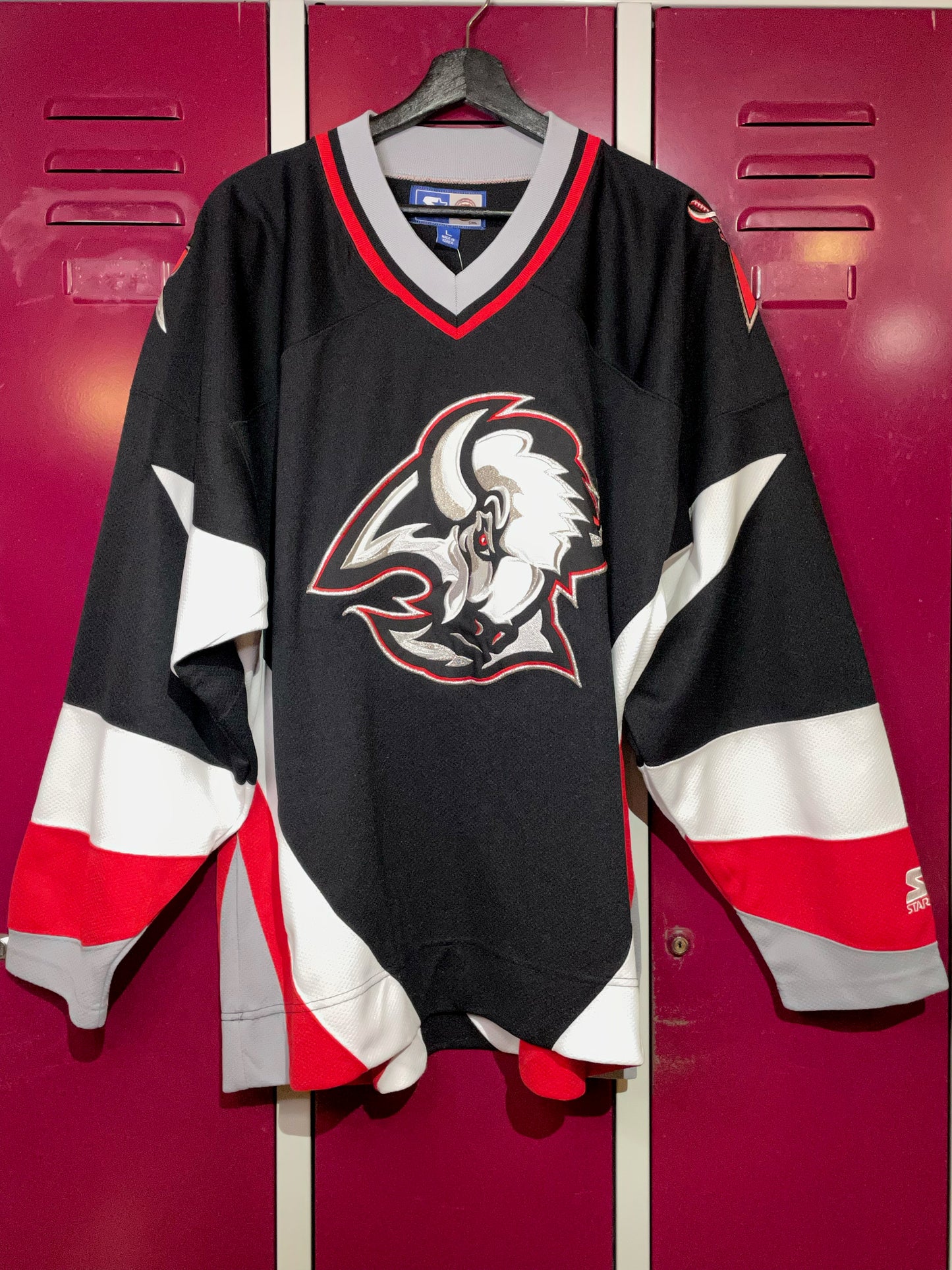 VINTAGE STARTER BUFFALO SABRES NHL HOCKEY JERSEY  SZ: L