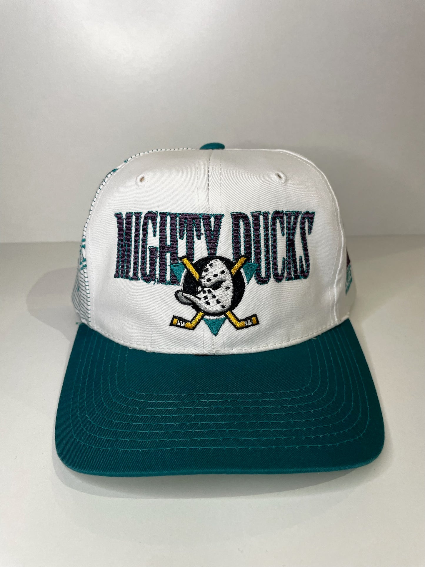 VINTAGE 90s MIGHTY DUCKS SPORTS SPECIALTIES SNAPBACK CAP HAT