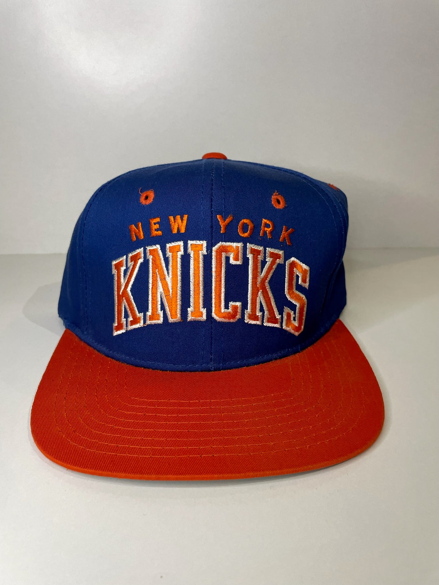 VINTAGE 90s NEW YORK KNICKS STARTER SNAPBACK CAP HAT