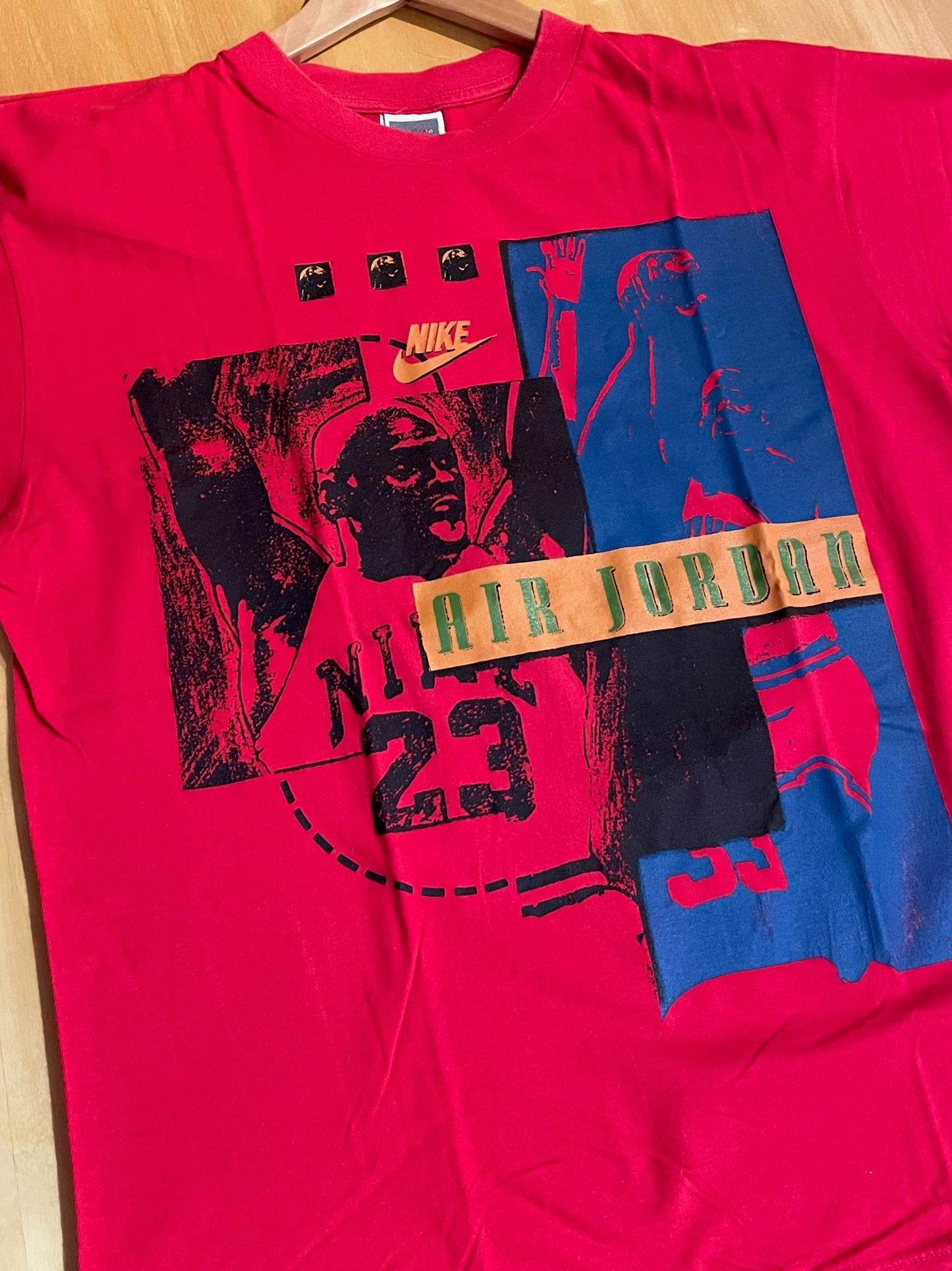 VINTAGE 90s NIKE AIR JORDAN NBA T-SHIRT  SZ: M