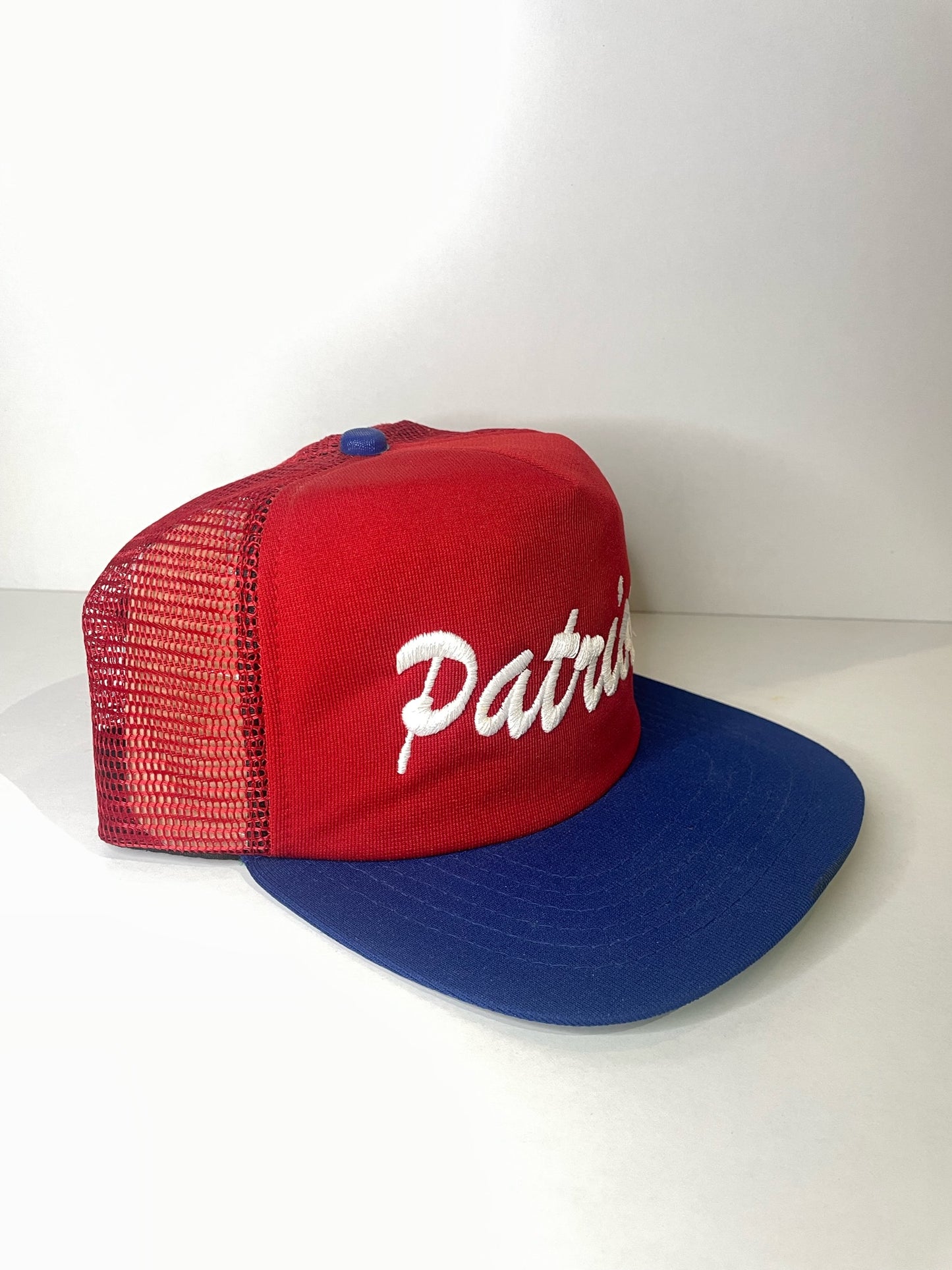 VINTAGE 80s NEW ENGLAND PATRIOTS NEW ERA TRUCKER CAP HAT