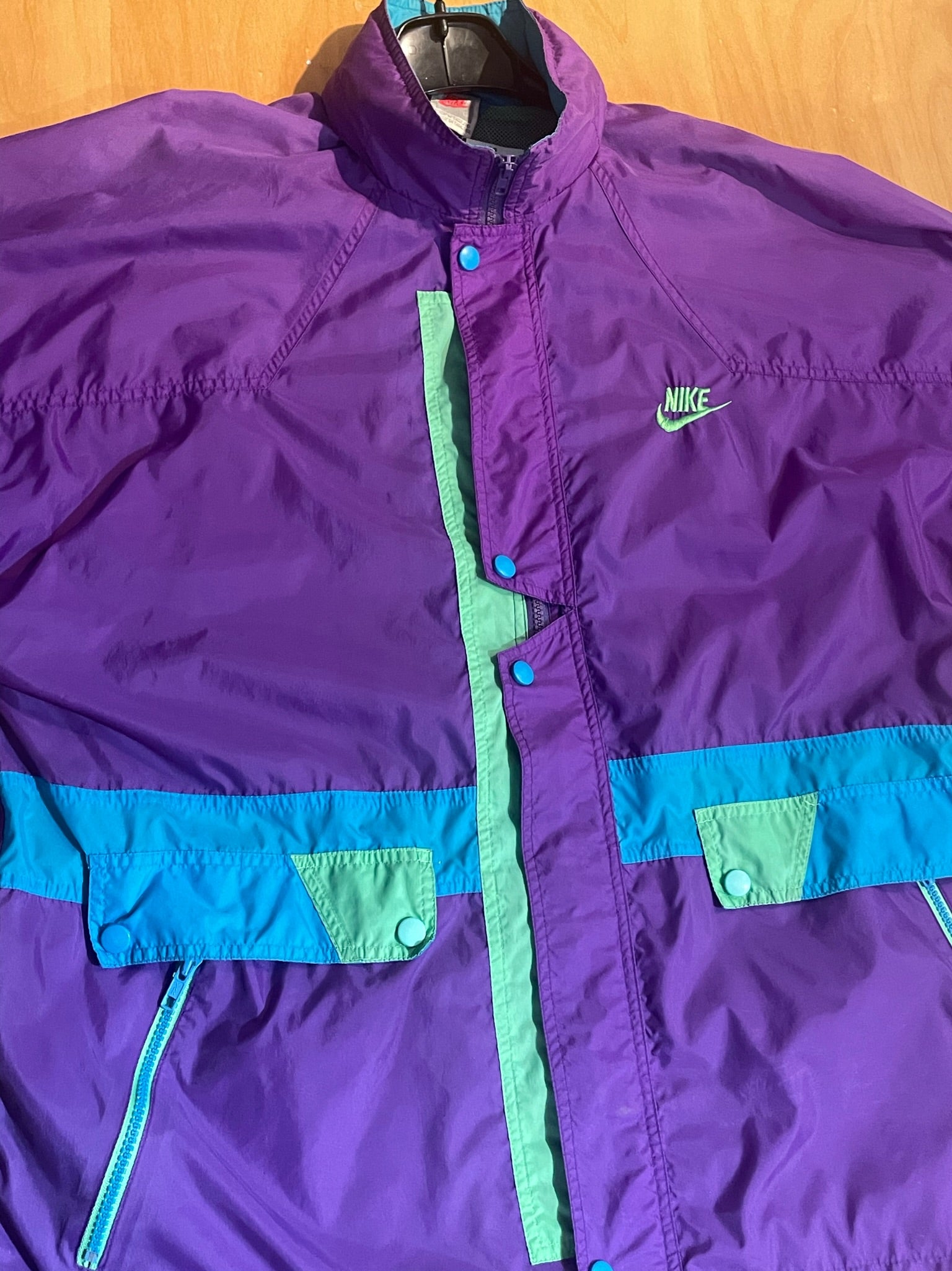 Vintage nike windbreaker discount tracksuit