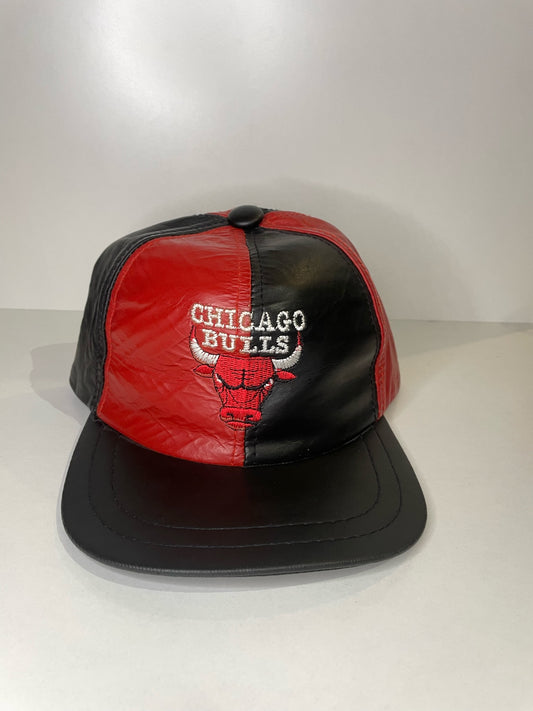 VINTAGE 90s CHICAGO BULLS GENUINE LEATHER SNAPBACK CAP HAT