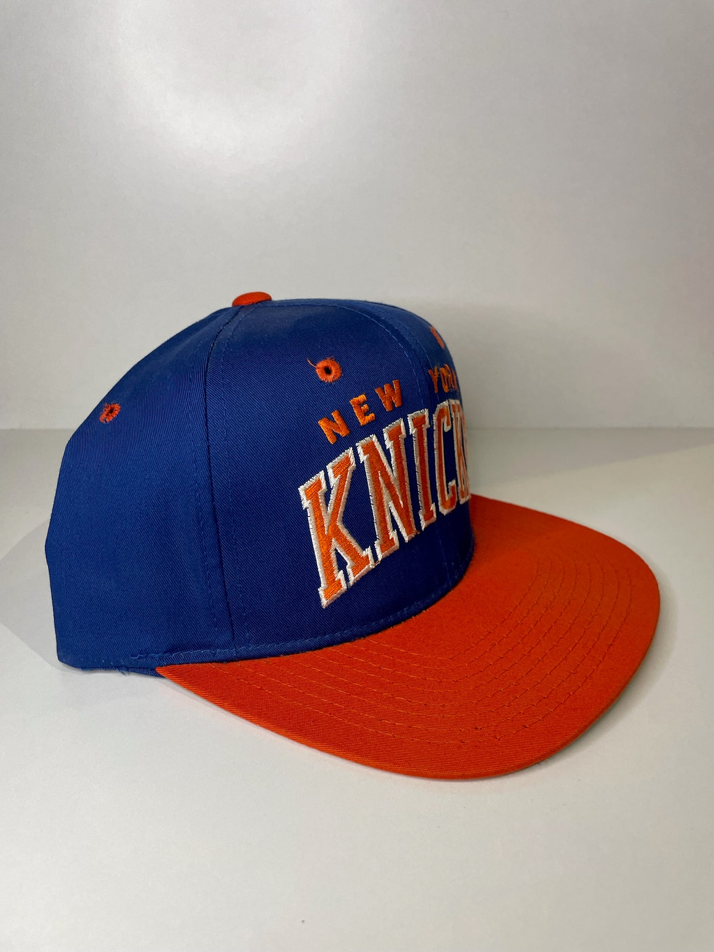 VINTAGE 90s NEW YORK KNICKS STARTER SNAPBACK CAP HAT