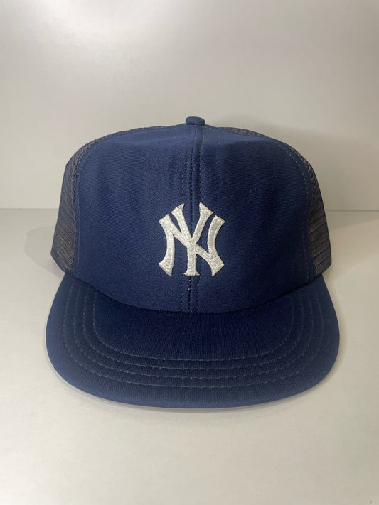 VINTAGE 80s NEW YORK YANKEES PAR CAP TRUCKER CAP HAT