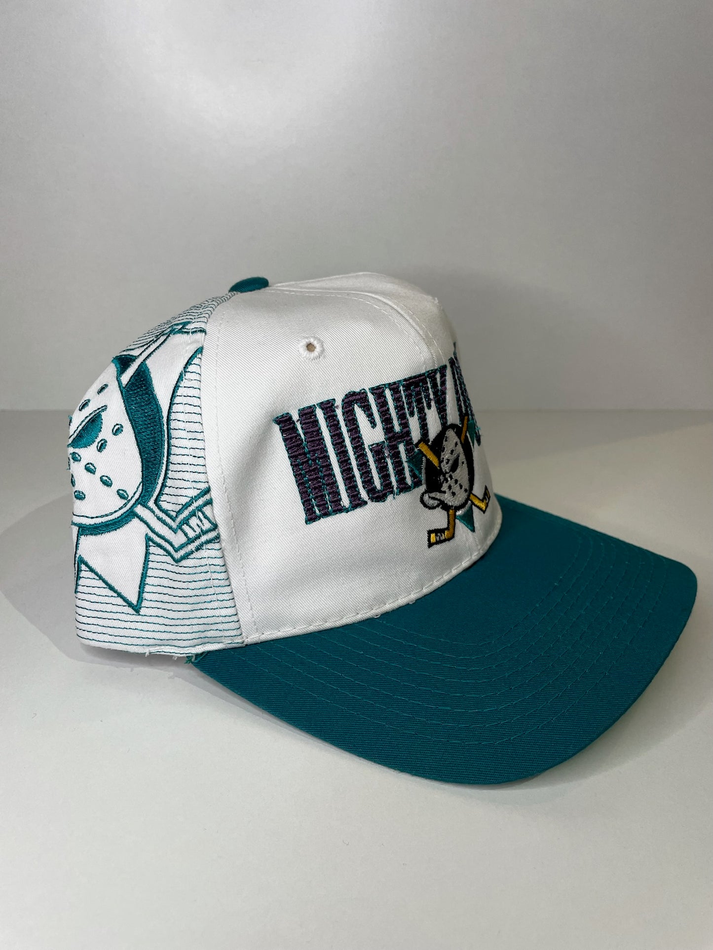 VINTAGE 90s MIGHTY DUCKS SPORTS SPECIALTIES SNAPBACK CAP HAT