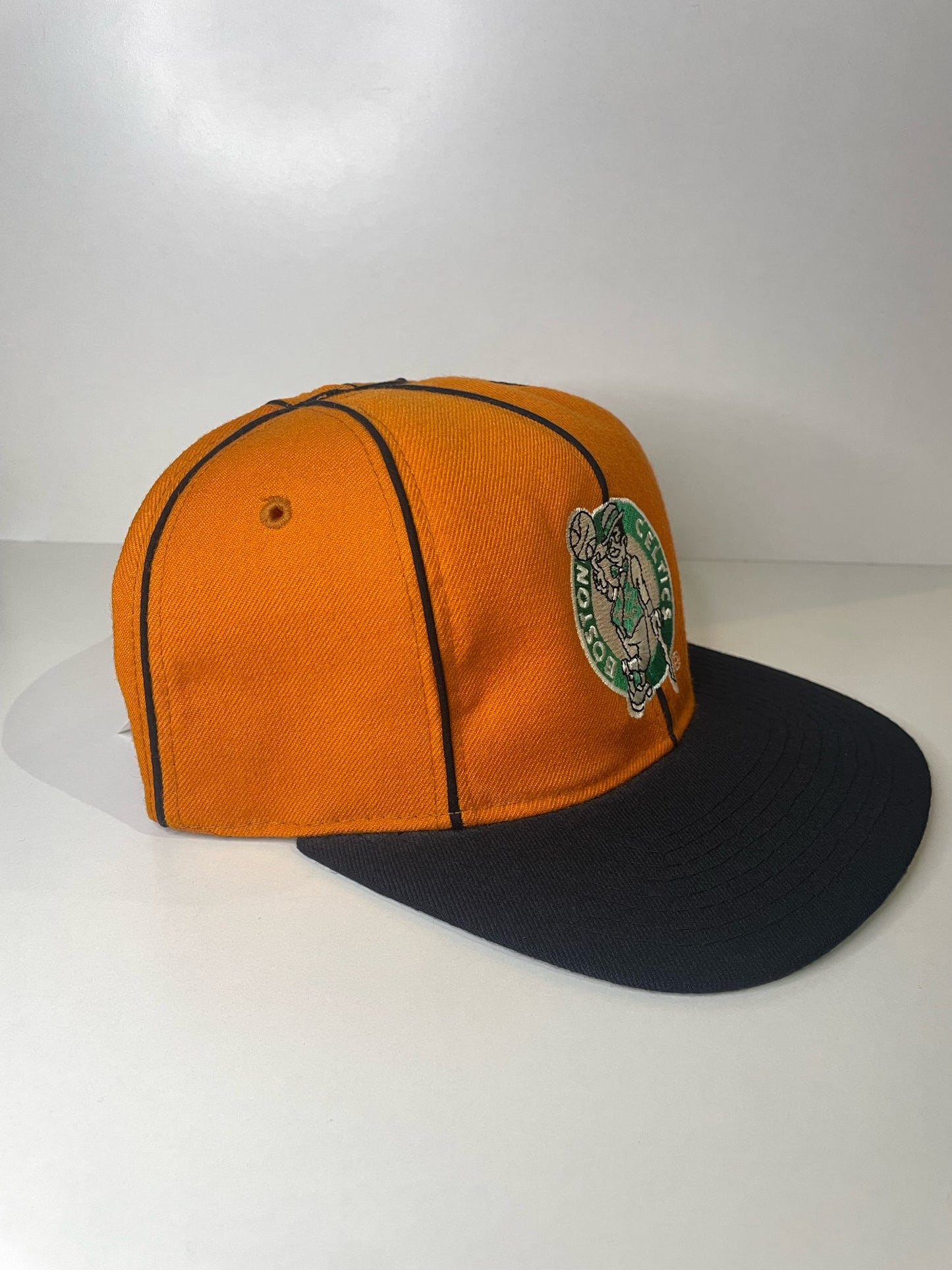 VINTAGE 90s BOSTON CELTICS STARTER SNAPBACK CAP HAT