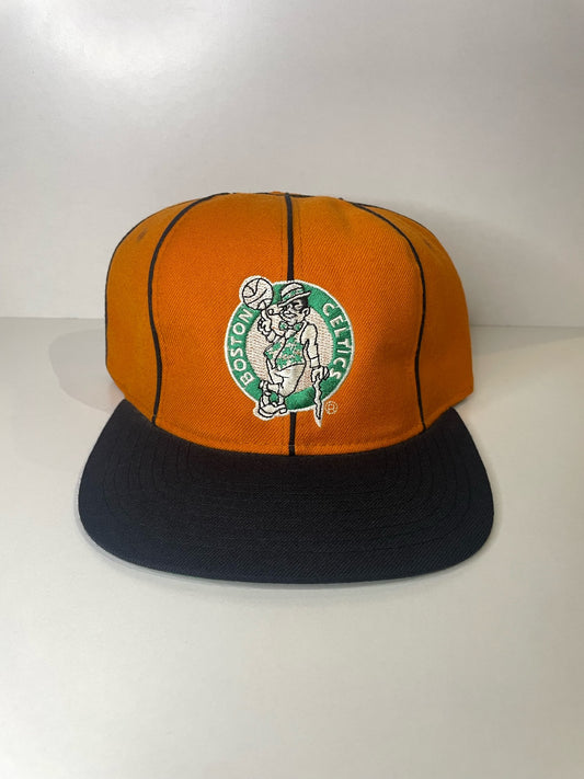 VINTAGE 90s BOSTON CELTICS STARTER SNAPBACK CAP HAT