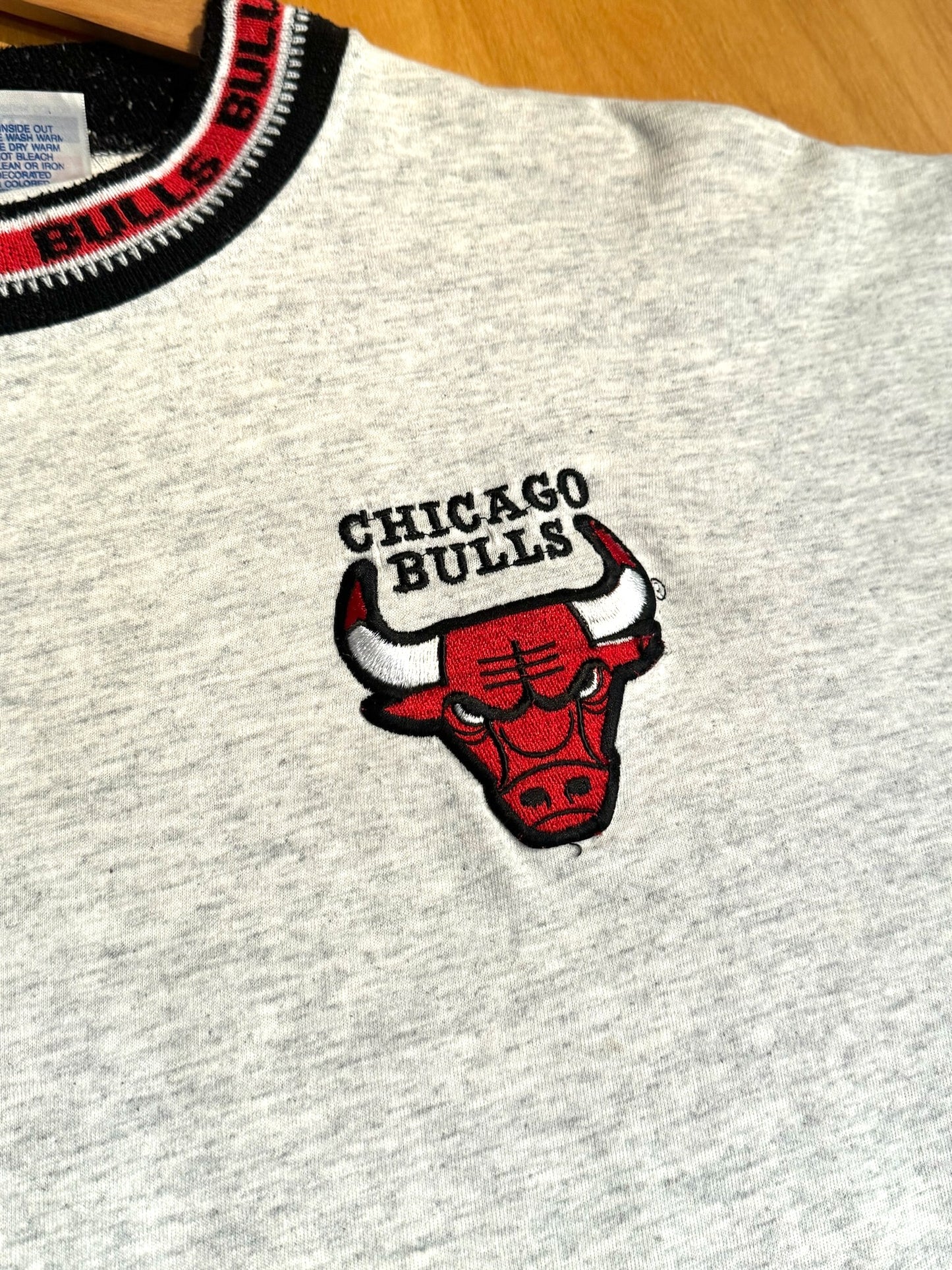 VINTAGE 90S CHICAGO BULLS TRENCH ULTRA T-SHIRT  SZ: XL