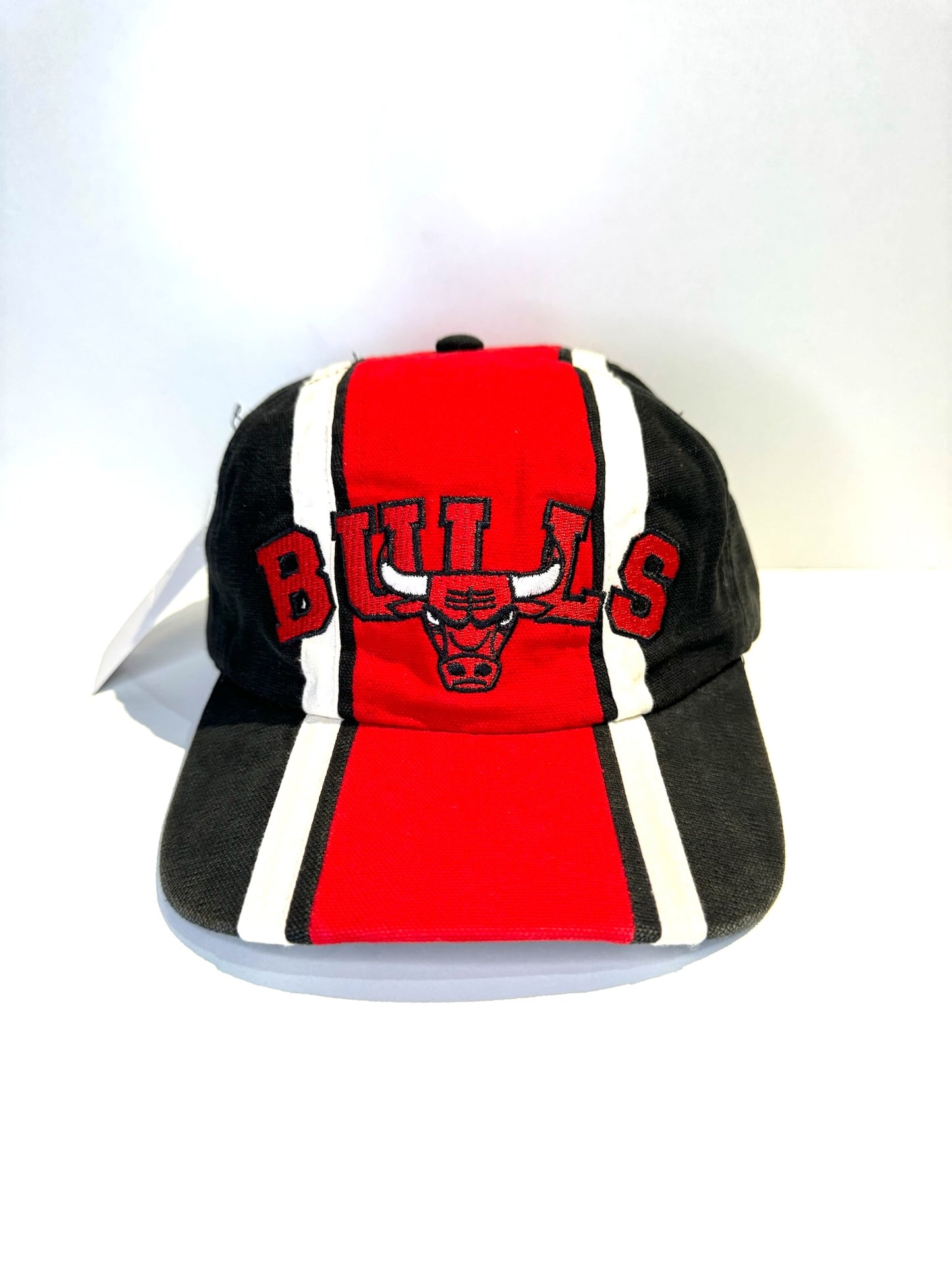 VINTAGE 90s CHICAGO BULLS STARTER SCRATCHBACK CAP HAT