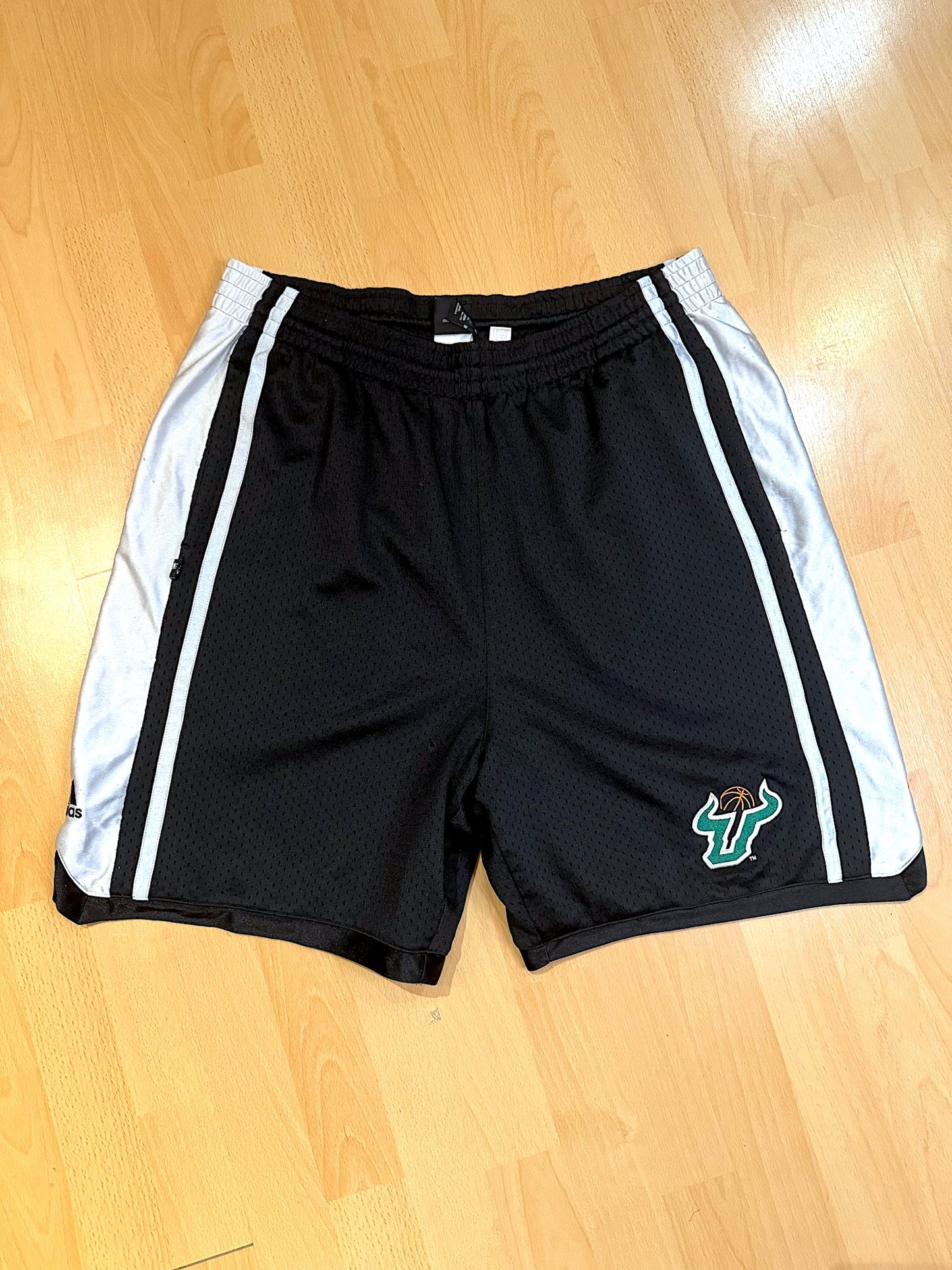 VINTAGE ADIDAS USF BASKETBALL SHORTS  SZ: XL