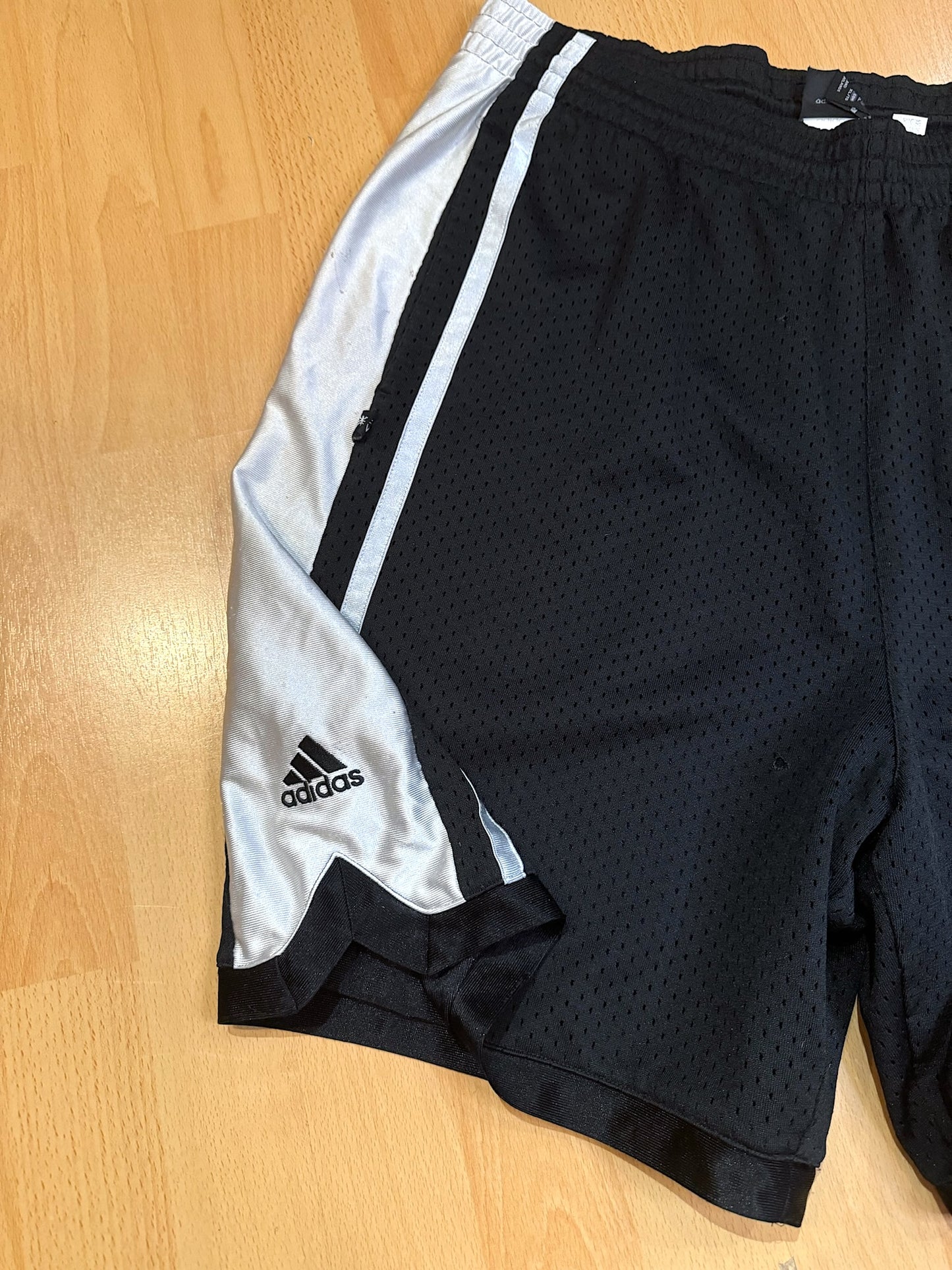 VINTAGE ADIDAS USF BASKETBALL SHORTS  SZ: XL