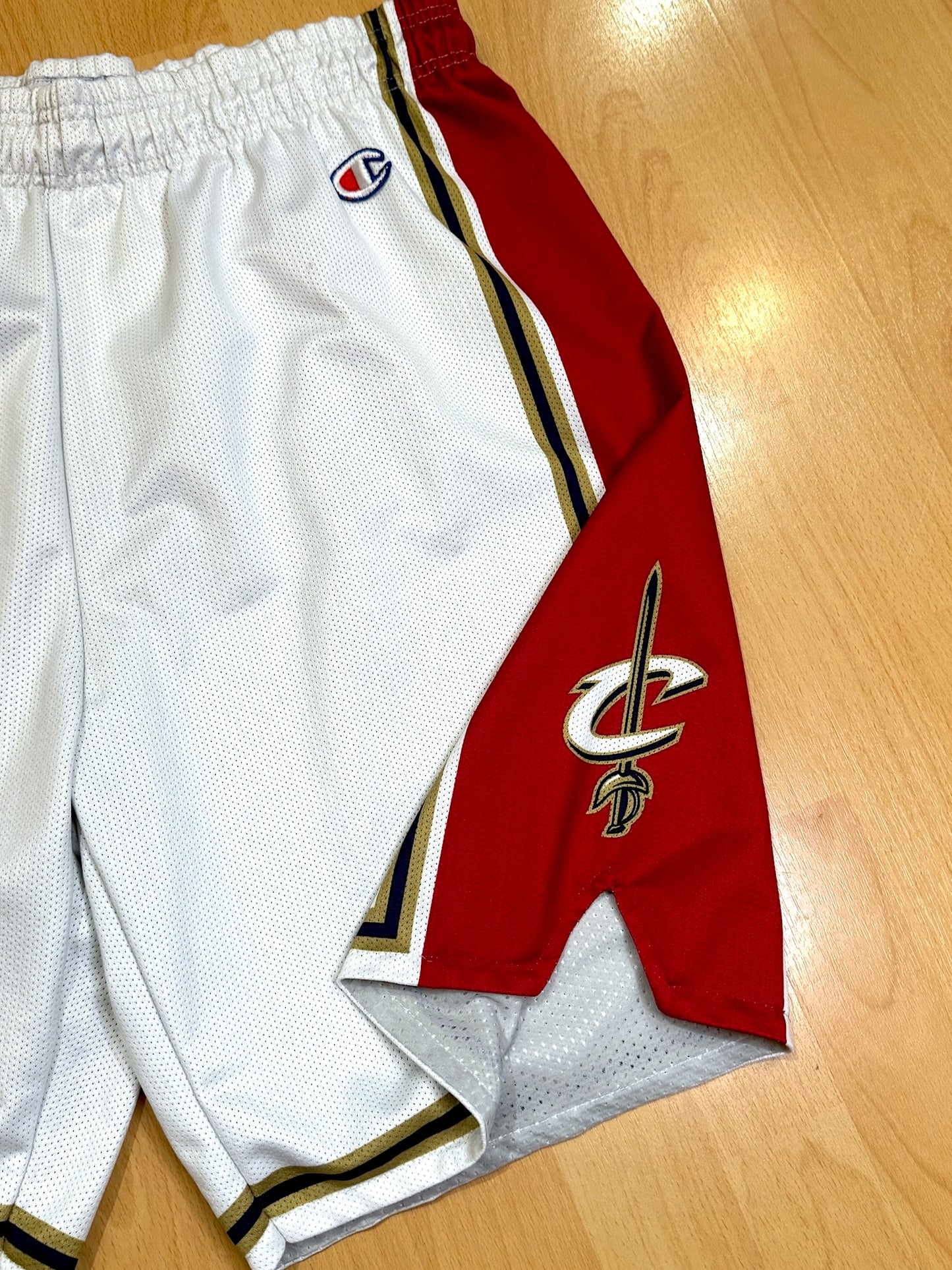 CHAMPION CLEVELAND CAVALIERS BASKETBALL SHORTS  SZ: XL