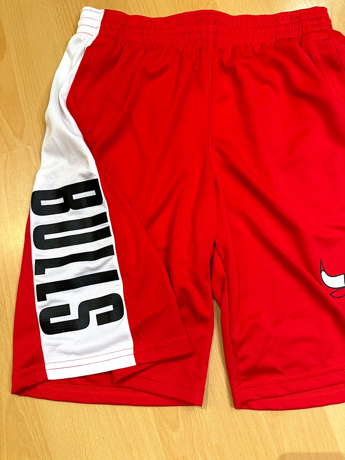 ADIDAS CHICAGO BULLS "CLIMALITE" BASKETBALL SHORTS  SZ: L