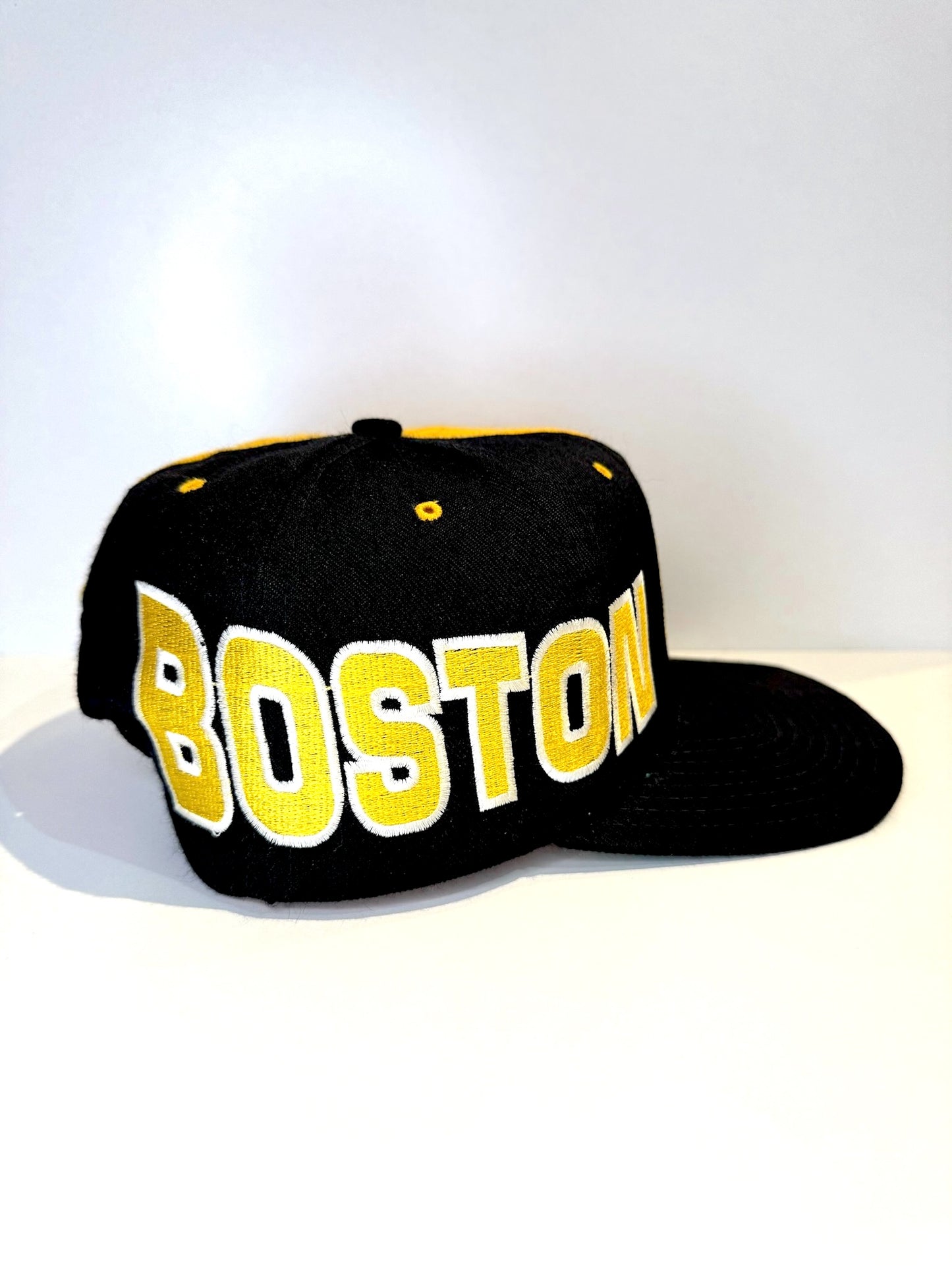 VINTAGE 90s BOSTON BRUINS AMERICAN NEEDLE "WOOL" SNAPBACK CAP HAT