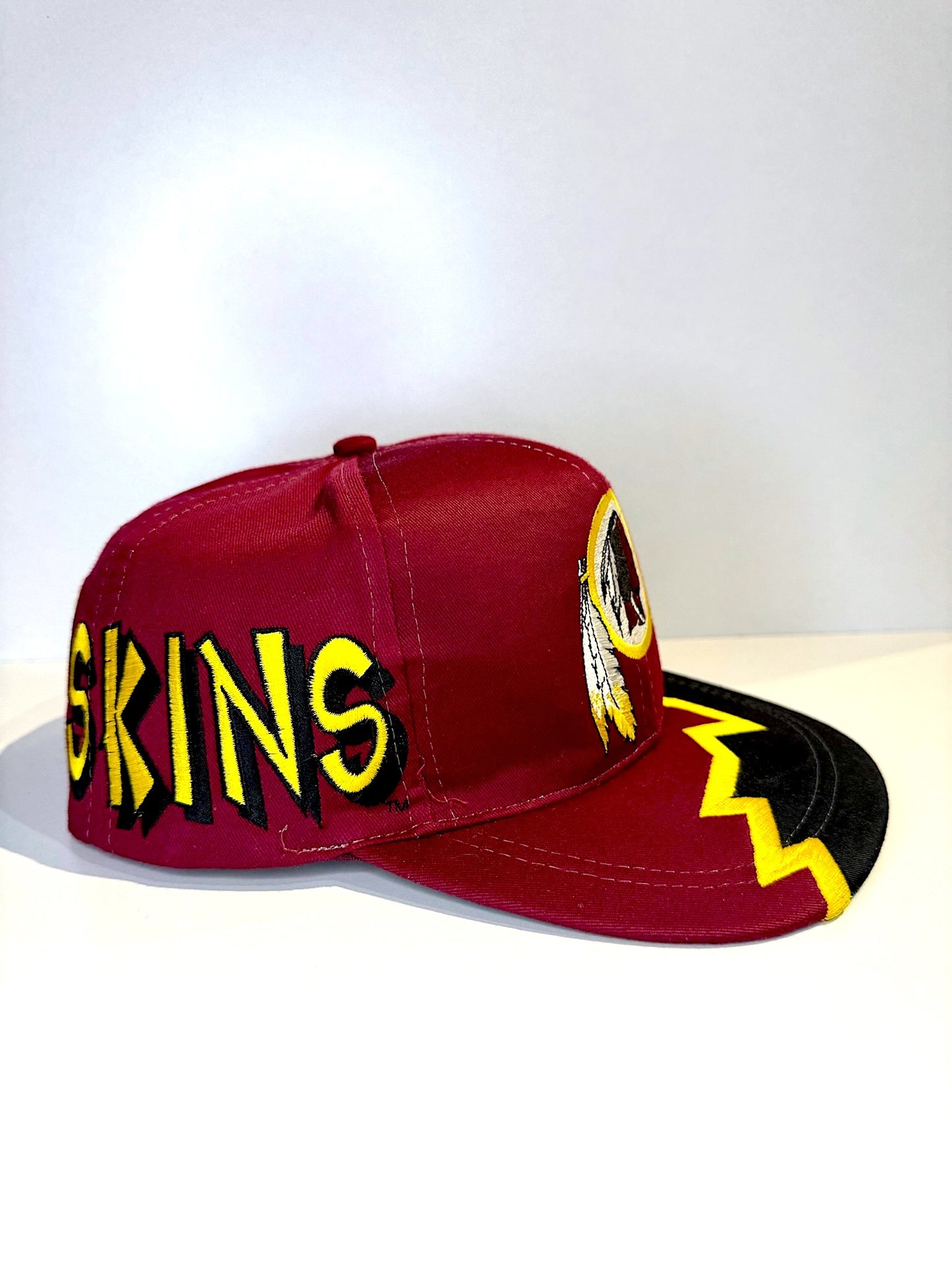 VINTAGE 90s WASHINGTON REDSKINS "JAGGED EDGE" 4REAL SNAPBACK CAP HAT