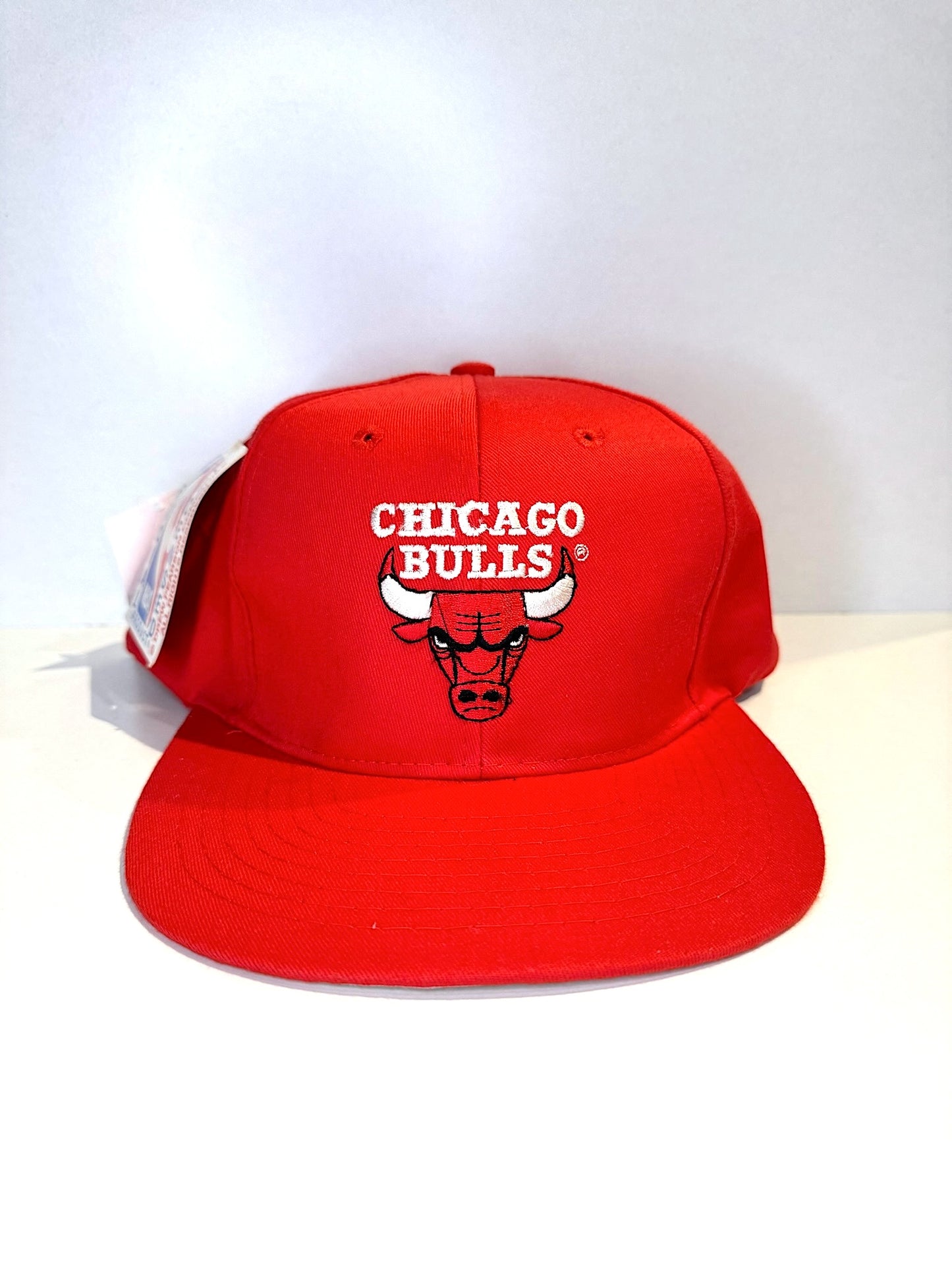 "DS" VINTAGE 90s CHICAGO BULLS DREW PEARSON SNAPBACK CAP HAT