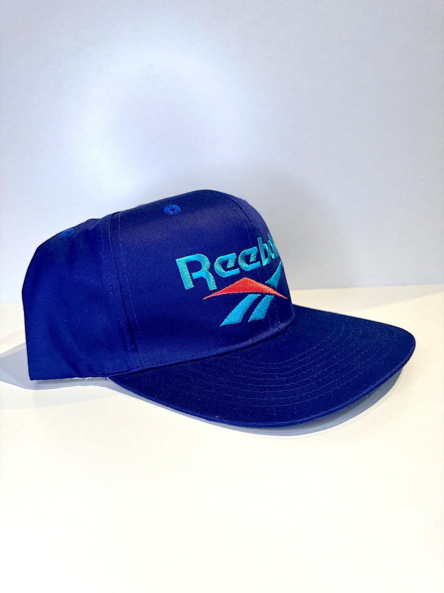 VINTAGE 90s REEBOK "BIG LOGO" SNAPBACK CAP HAT