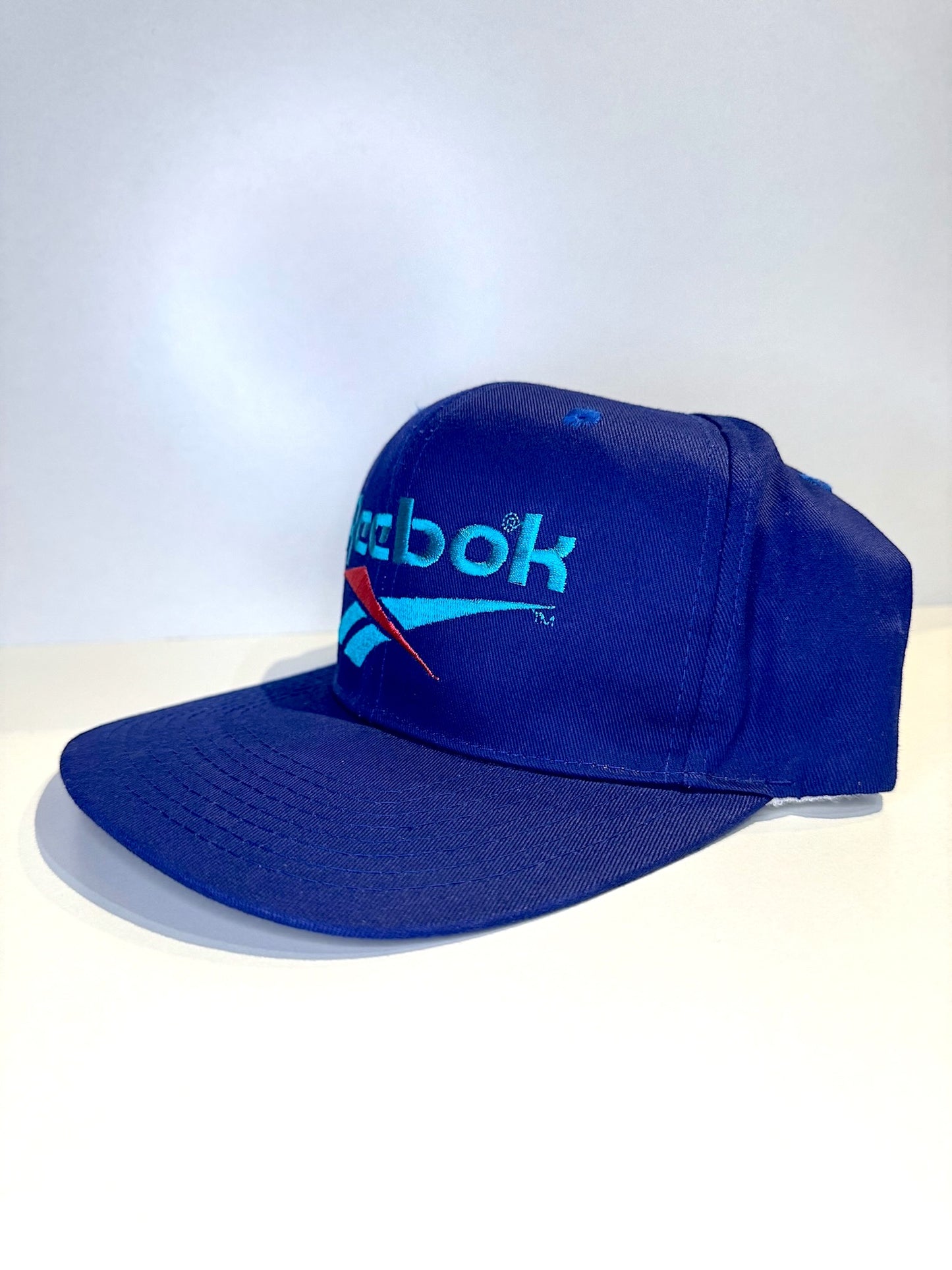 VINTAGE 90s REEBOK "BIG LOGO" SNAPBACK CAP HAT