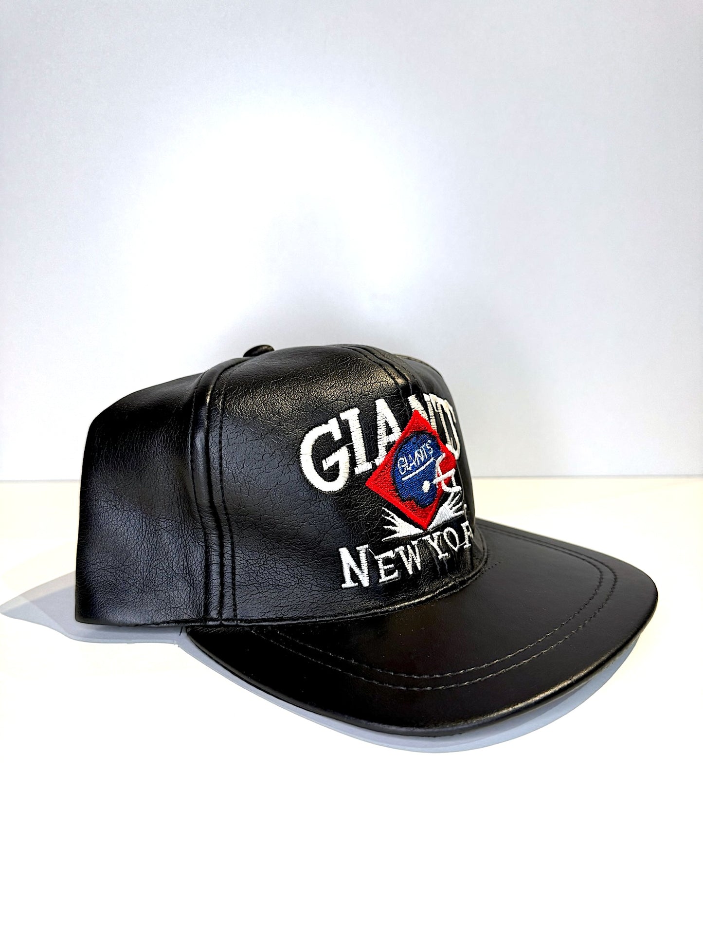 VINTAGE 90s NEW YORK GIANTS PU LEATHER SNAPBACK CAP HAT