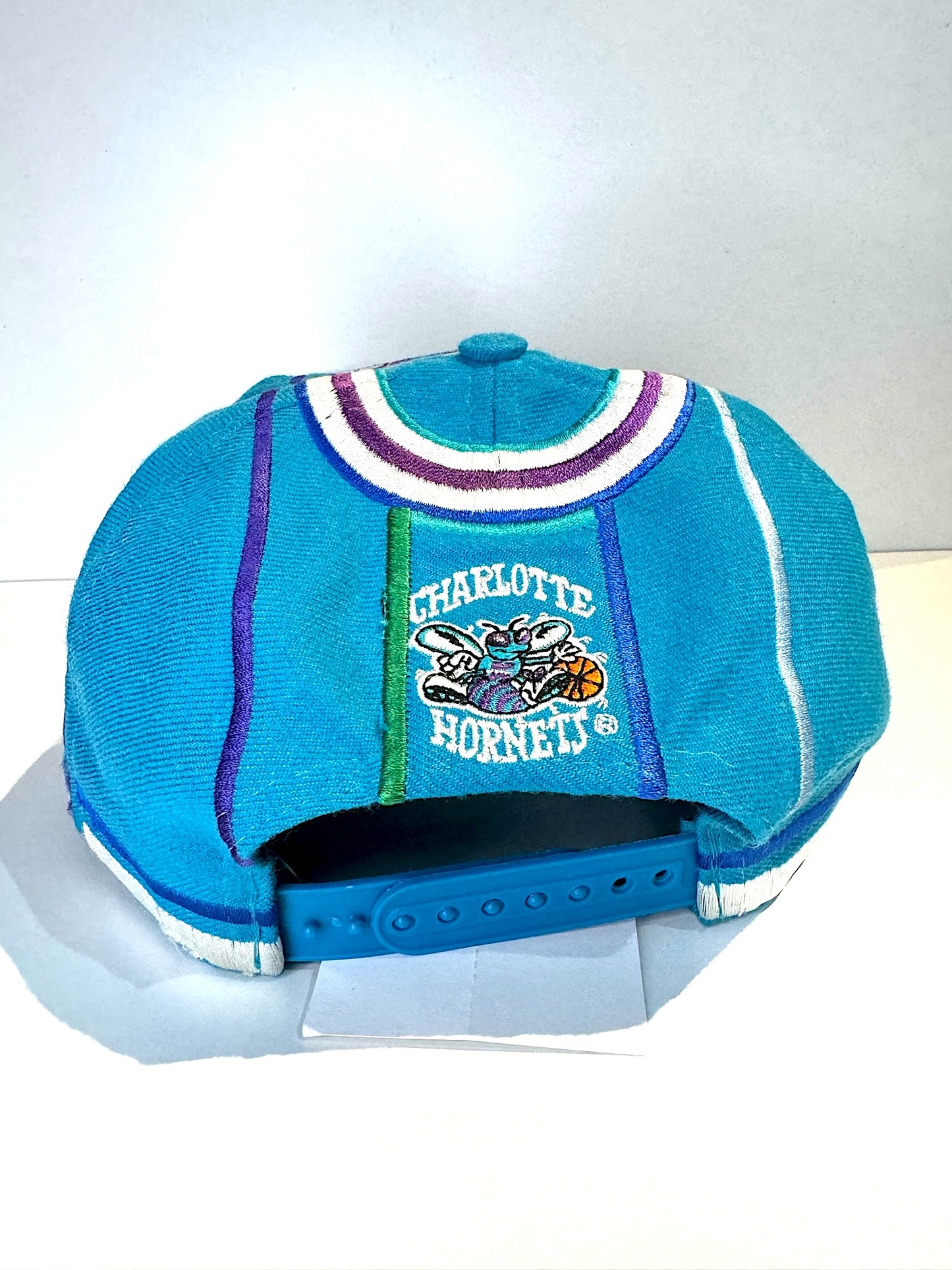 VINTAGE 90s CHARLOTTE HORNETS T.E.I "WOOL" SNAPBACK CAP HAT