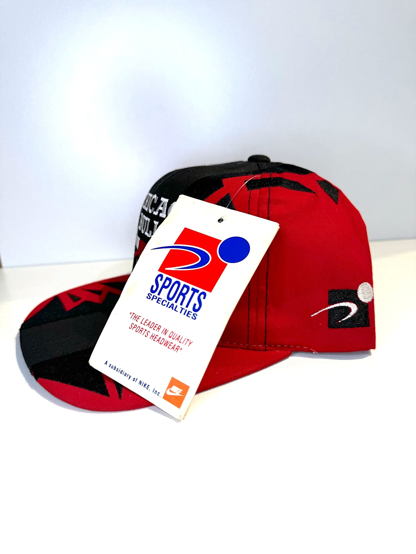 "DS" VINTAGE 90s CHICAGO BULLS SPORTS SPECIALTIES "SHATTER" SNAPBACK HAT