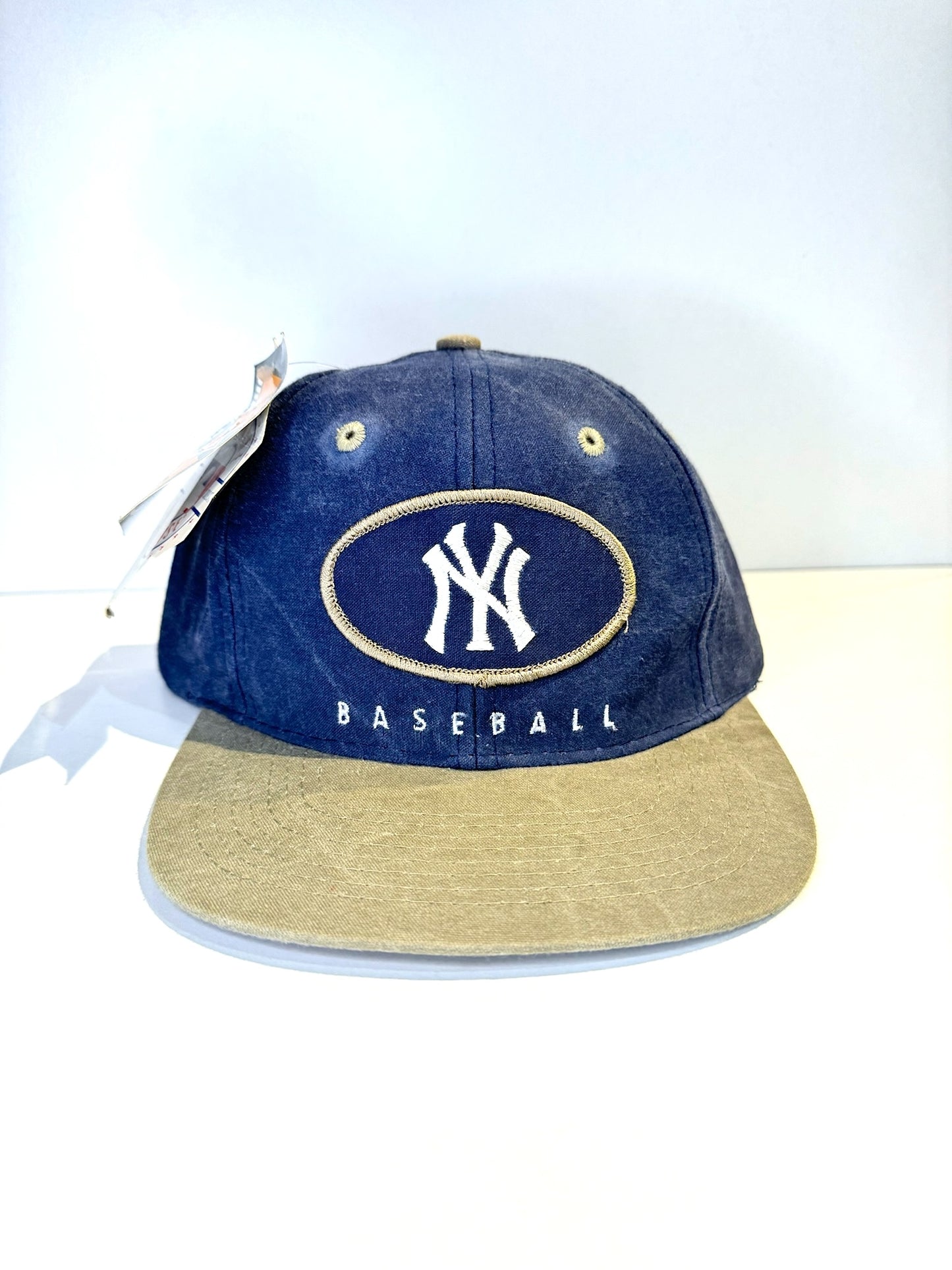 "DS" VINTAGE 90s NEW YORK YANKEES DREW PEARSON "WASHED " SNAPBACK CAP HAT