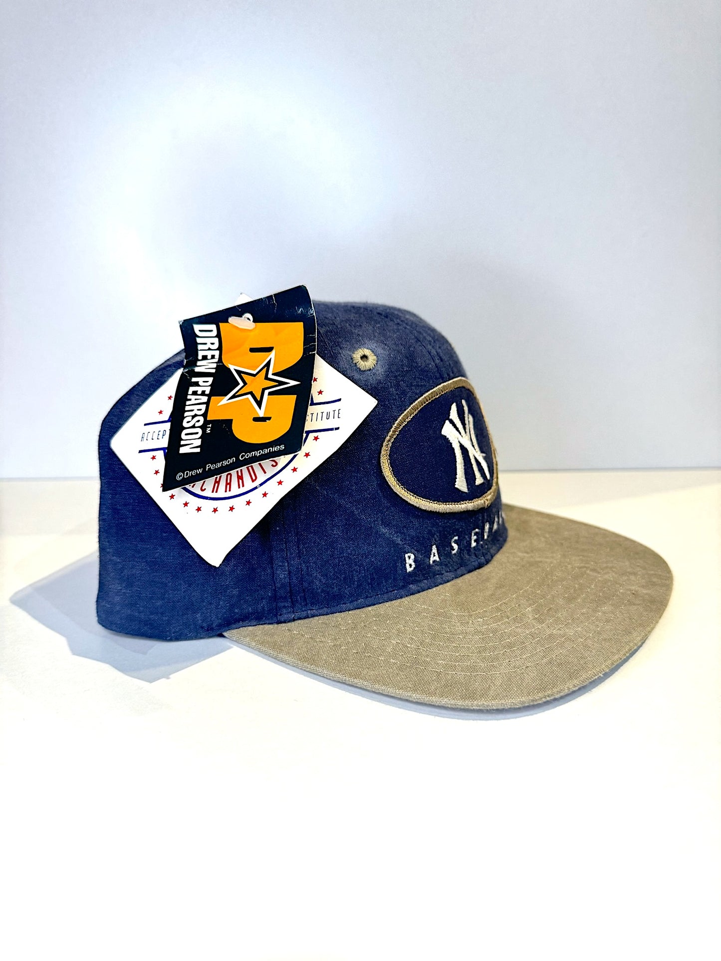 "DS" VINTAGE 90s NEW YORK YANKEES DREW PEARSON "WASHED " SNAPBACK CAP HAT