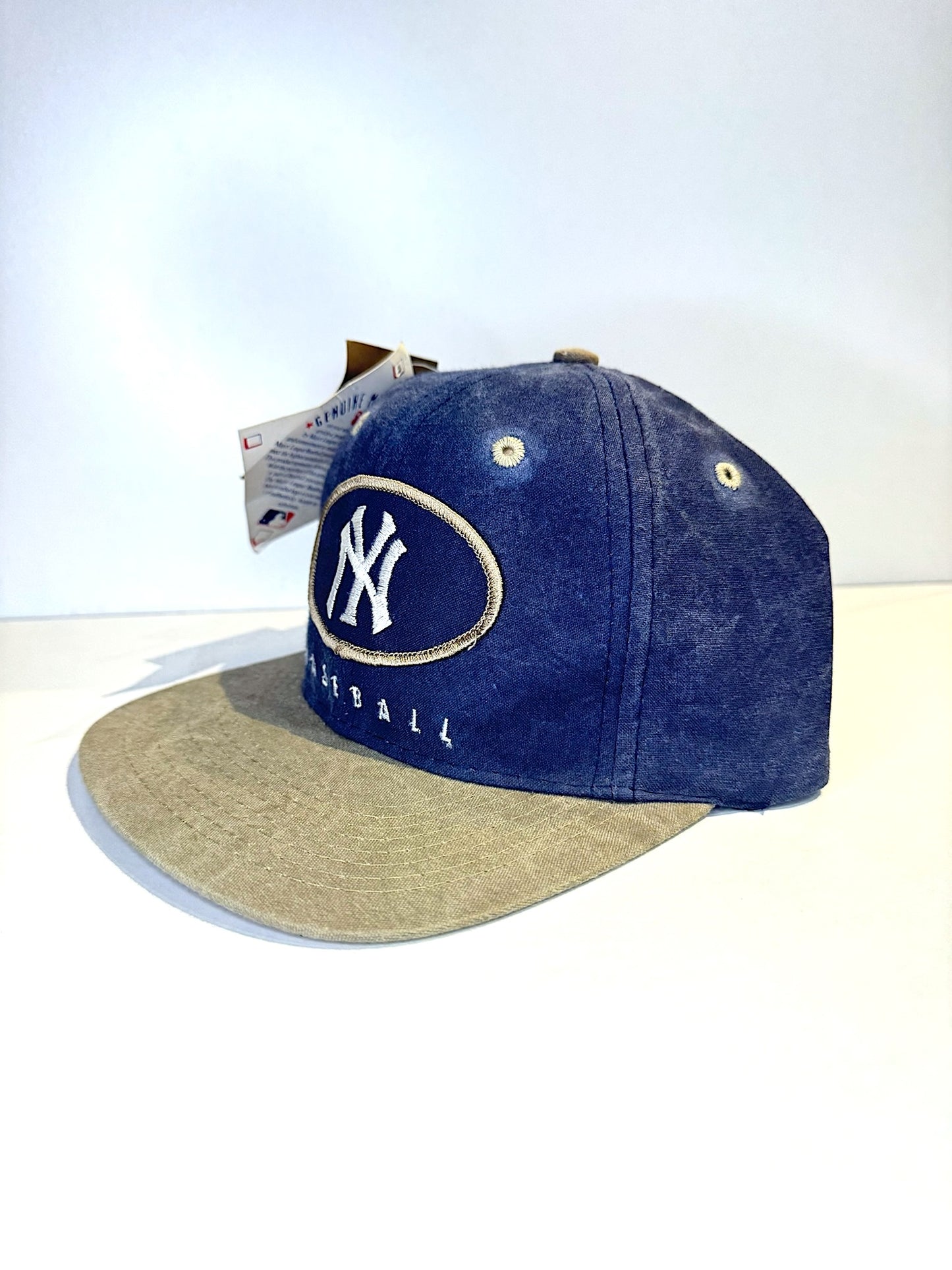 "DS" VINTAGE 90s NEW YORK YANKEES DREW PEARSON "WASHED " SNAPBACK CAP HAT