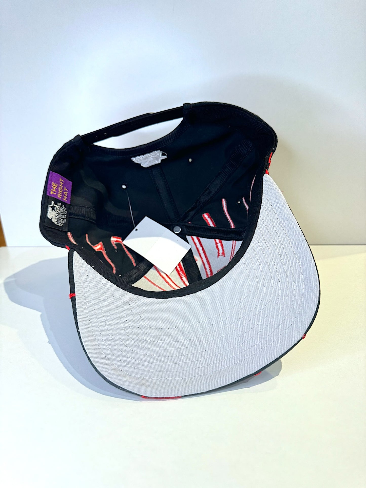 VINTAGE 90s STARTER TEAM CANADA "SHOCKWAVE" SNAPBACK CAP HAT