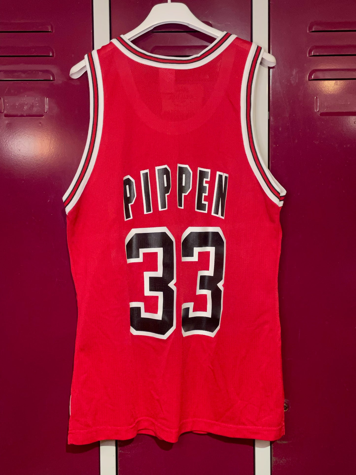 VINTAGE 90s CHAMPION CHICAGO BULLS "PIPPEN" NBA JERSEY  SZ: 40 = M