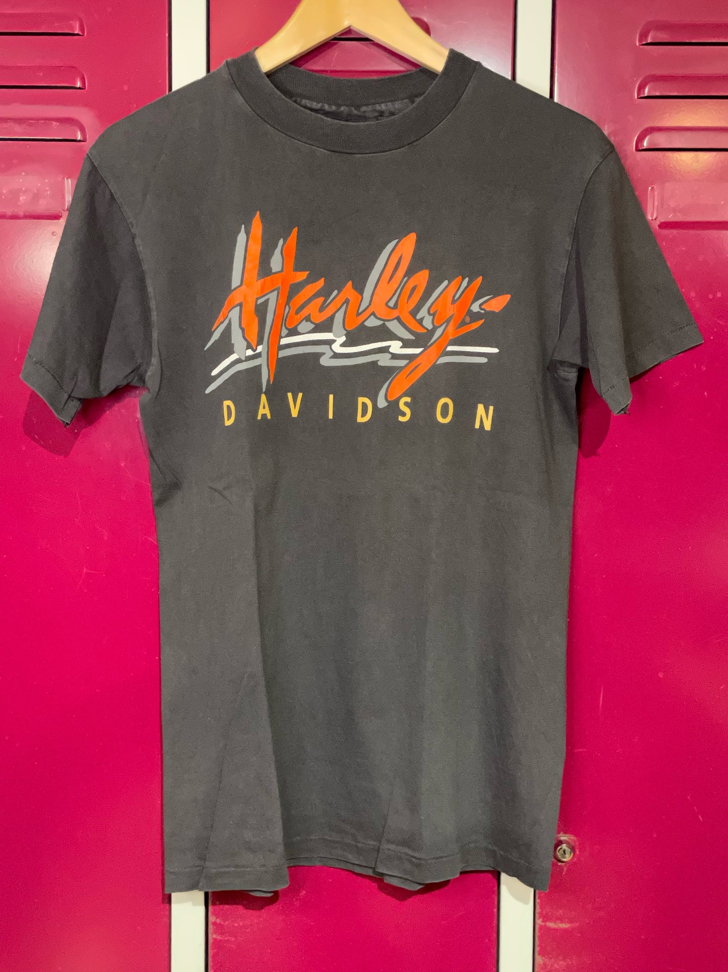 VINTAGE 90s SUBURBAN HARLEY DAVIDSON MOTOR CYCLES T-SHIRT  SZ: M