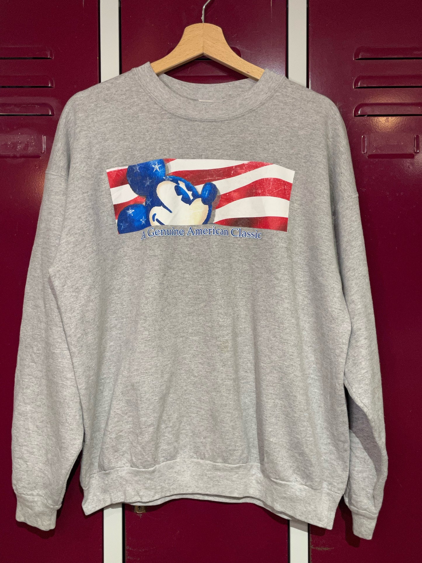 VINTAGE DISNEY STORE "MICKEY" CREWNECK SWEATSHIRT  SZ: L