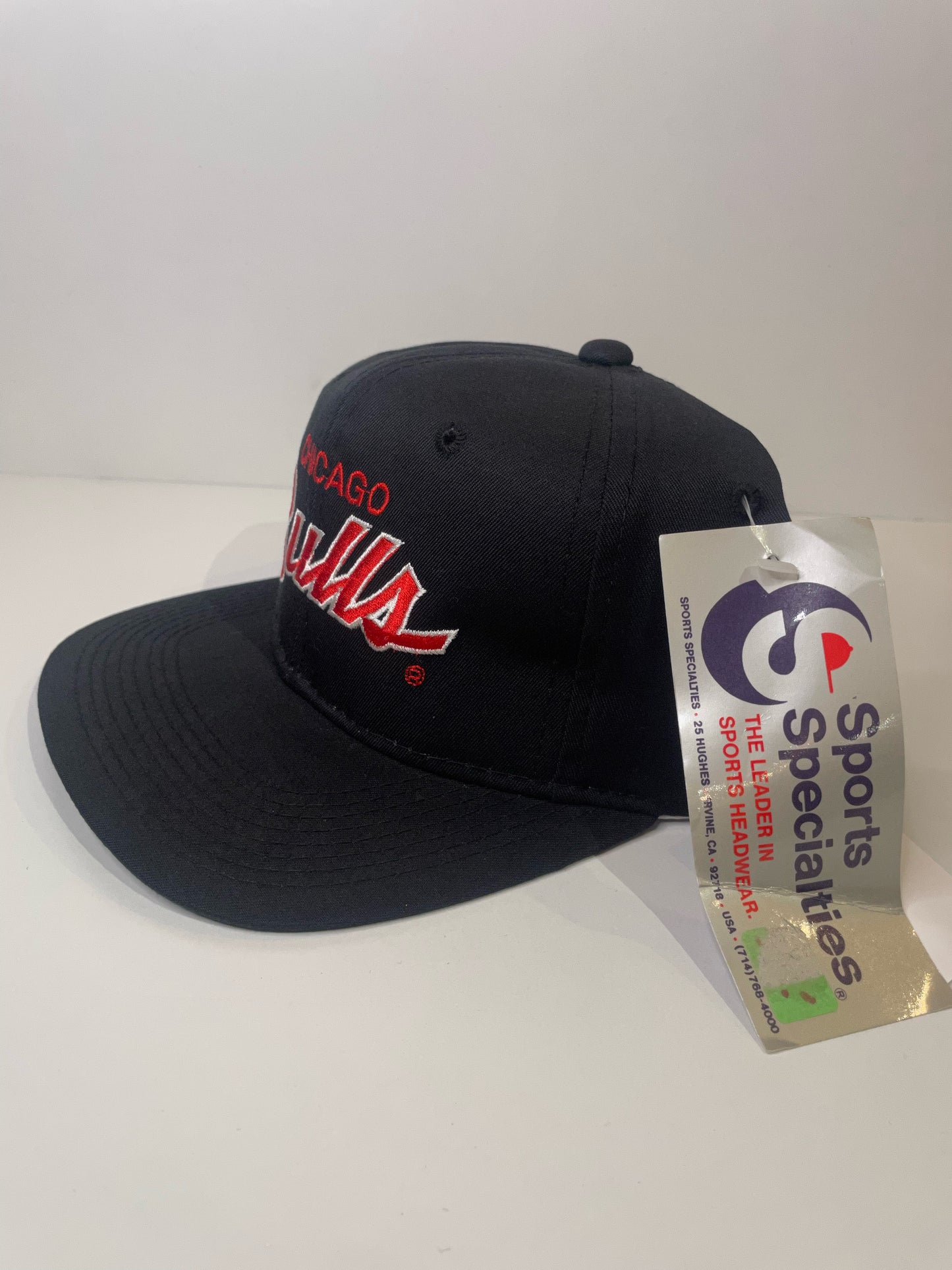 "DS" VINTAGE 90s CHICAGO BULLS SPORTS SPECIALTIES SCRIPT SNAPBACK HAT