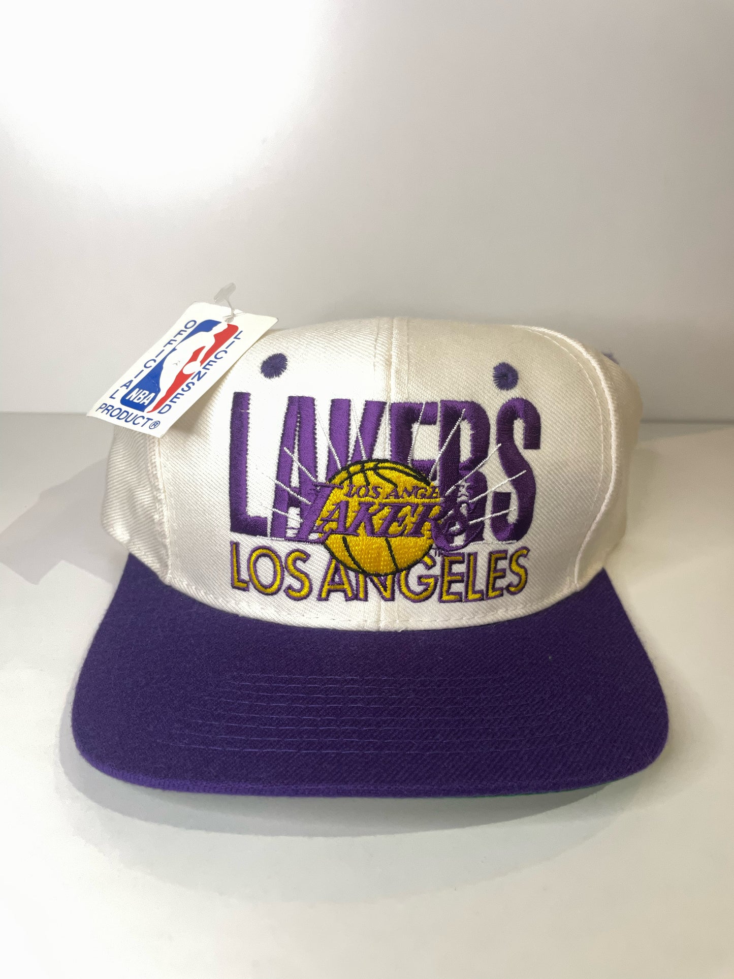 "DS" VINTAGE 90s LOS ANGELES LAKERS AJD SNAPBACK CAP HAT