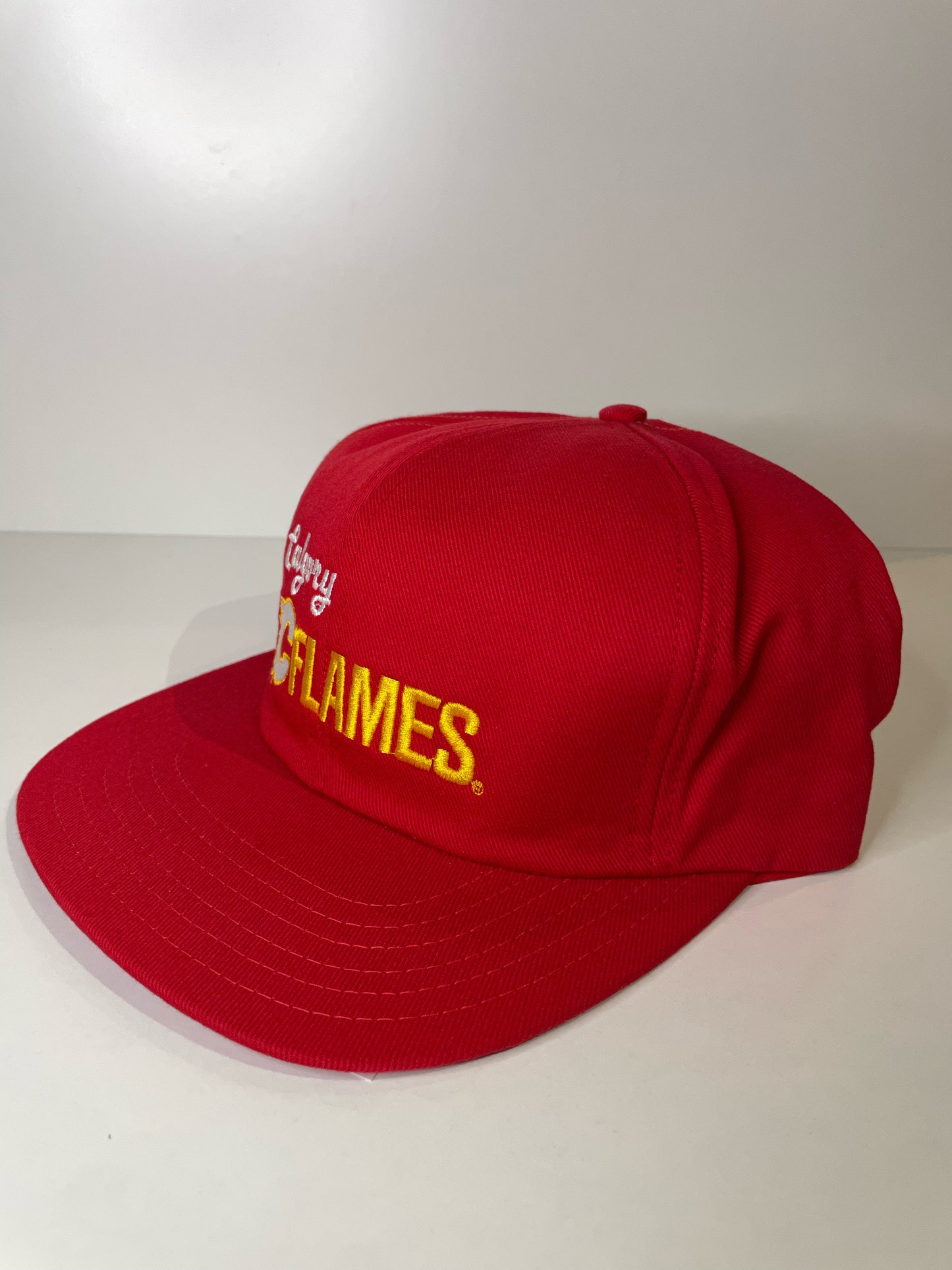 "DS" VINTAGE 90s CALGARY FLAMES CCM SNAPBACK CAP HAT