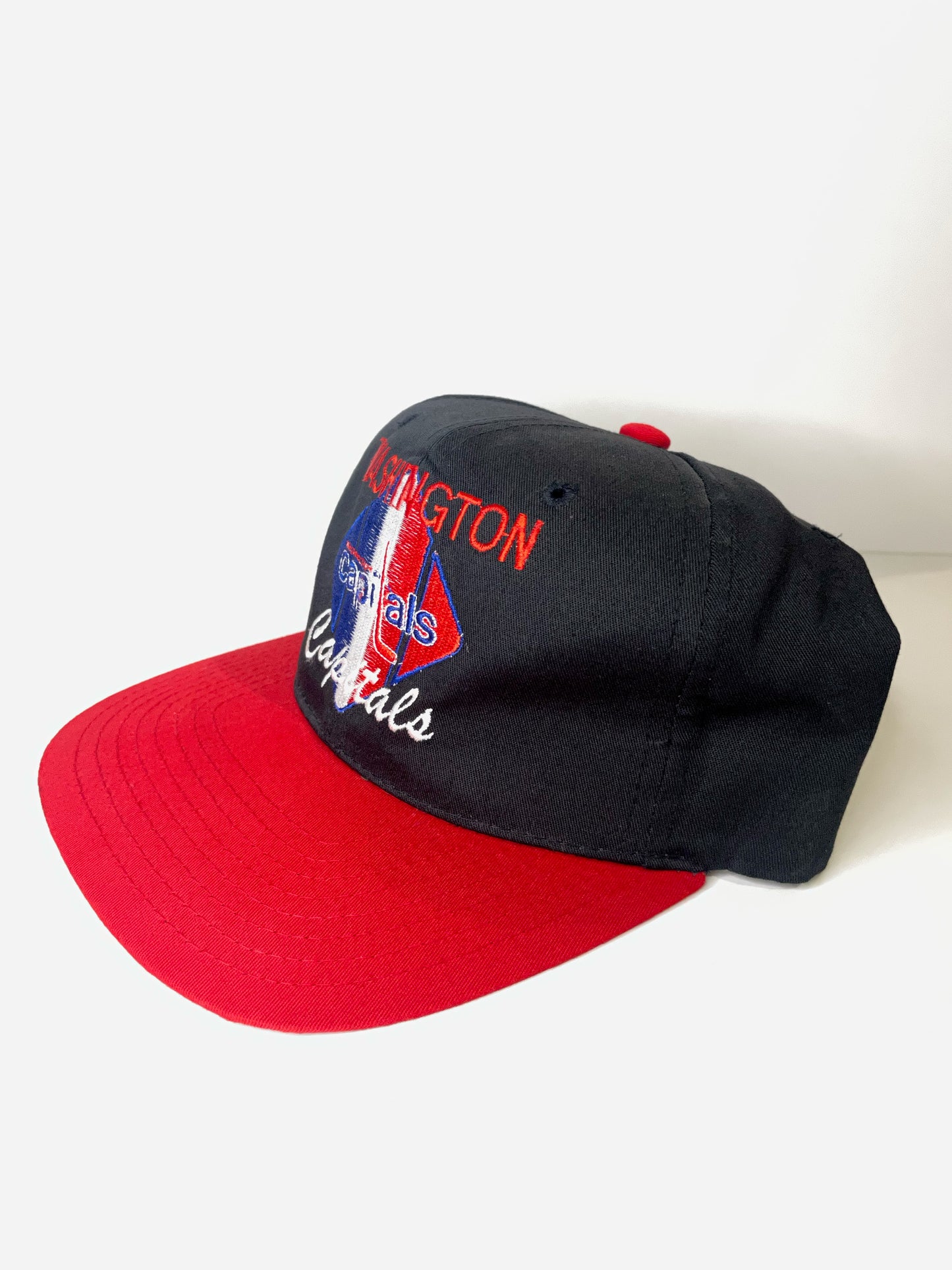 VINTAGE 90s WASHINGTON CAPITALS CCM SNAPBACK CAP HAT