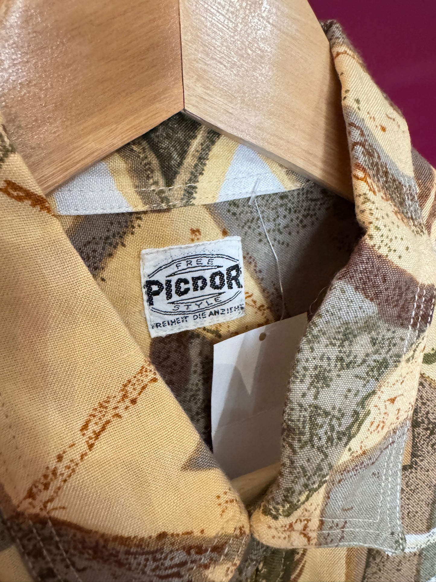 VINTAGE PICDOR OVERSIZE SHORT SLEEVES SHIRT  SZ: XL