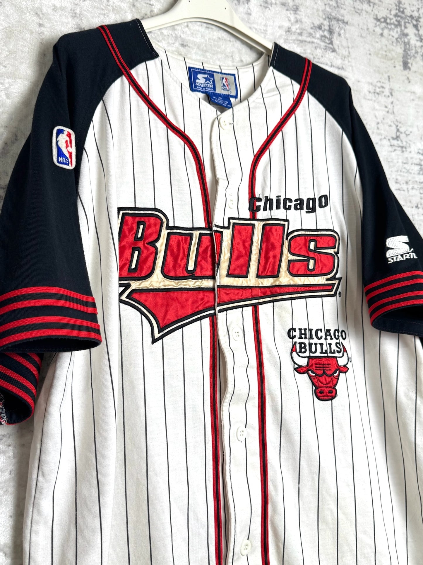 VINTAGE 90s STARTER CHICAGO BULLS PINSTRIPE NBA BASEBALL JERSEY SZ: M