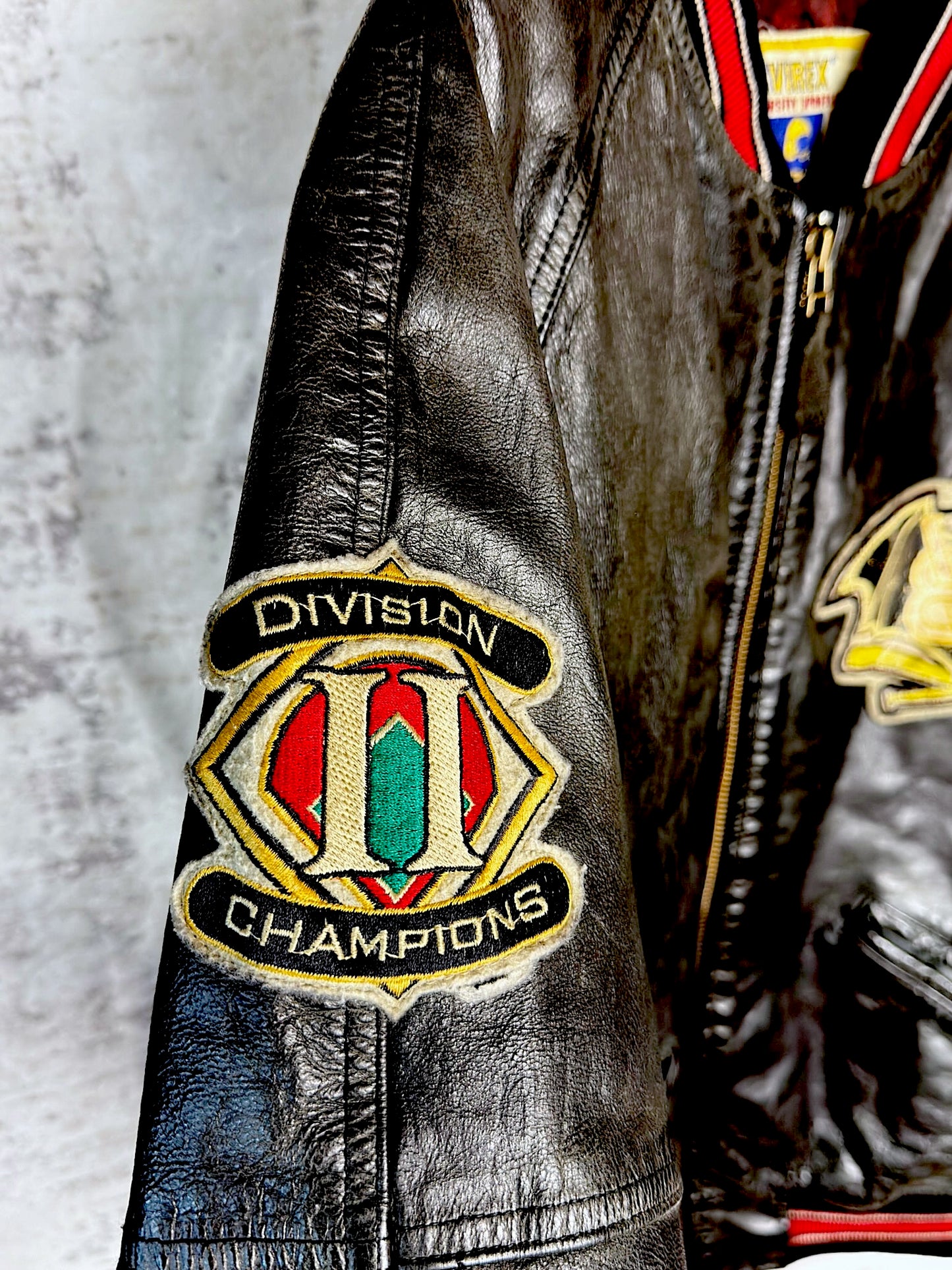 VINTAGE 90s AVIREX "VISALIA BIG BATS" LEATHER VARSITY JACKET SZ: M