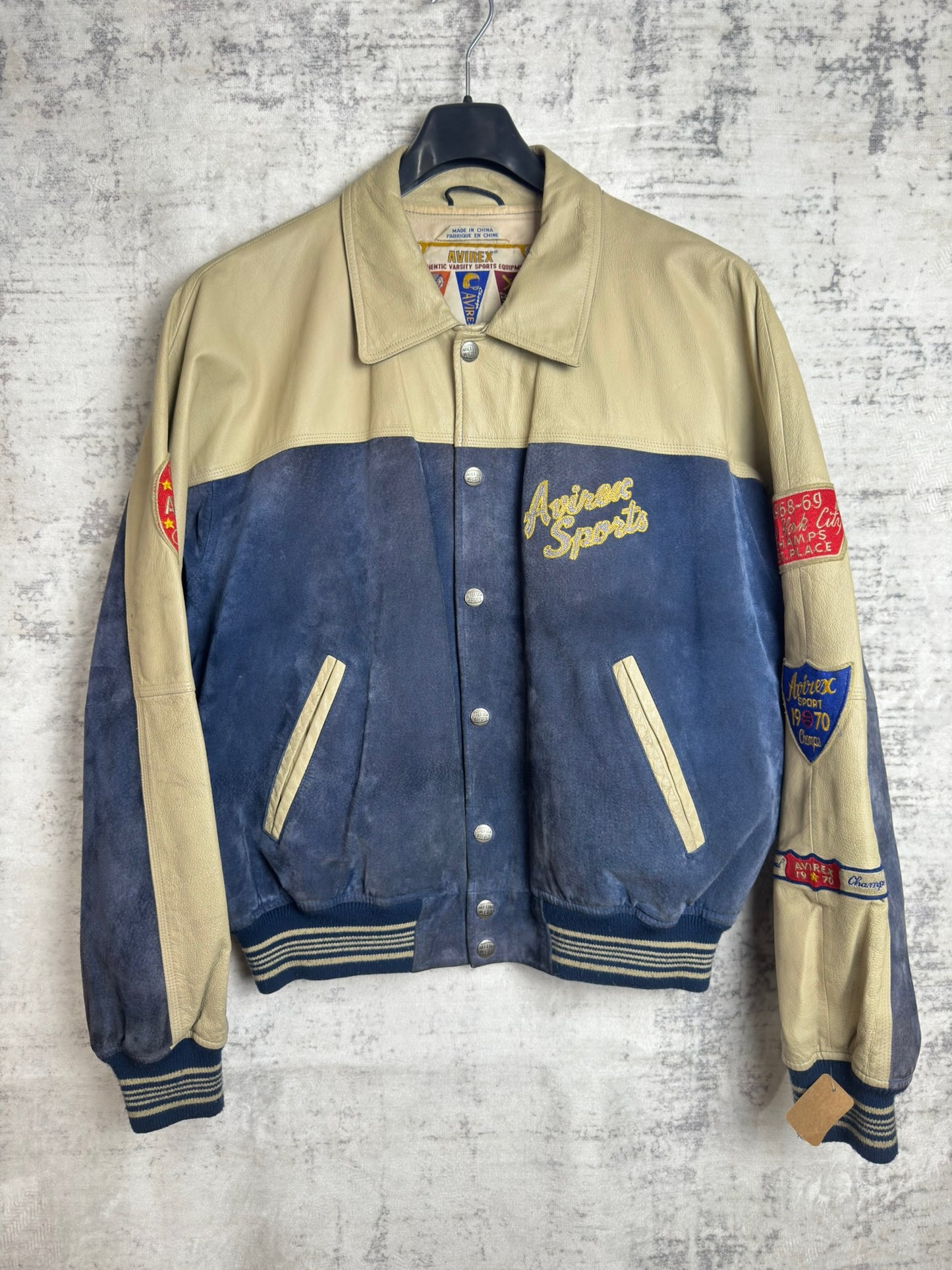 VINTAGE 90s AVIREX U.S.A "ALL SPORTS NYC. UNIVERSITY" LEATHER VARSITY JACKET SZ: XL