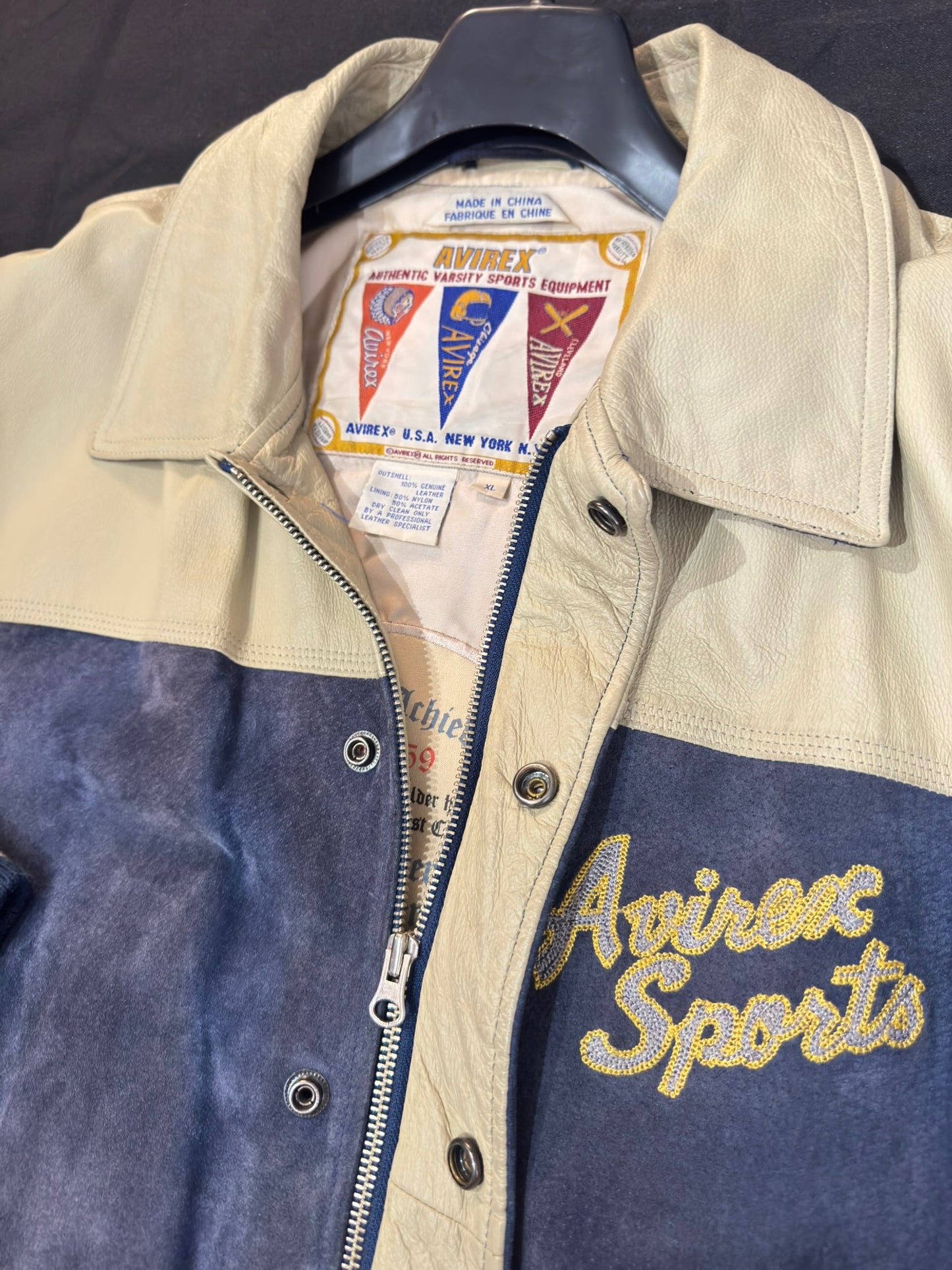 VINTAGE 90s AVIREX U.S.A "ALL SPORTS NYC. UNIVERSITY" LEATHER VARSITY JACKET SZ: XL